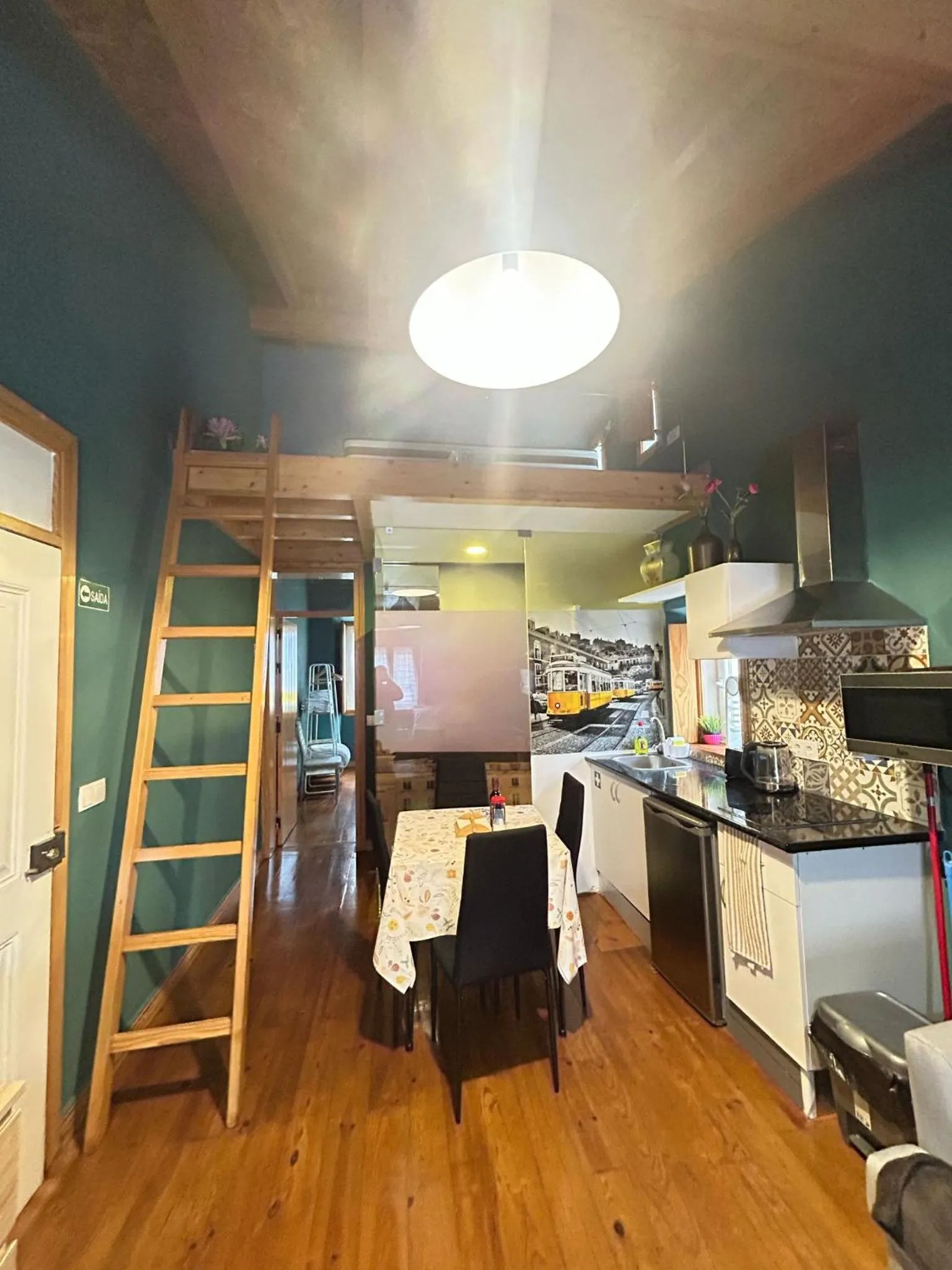 Kitchen or kitchenette in Sao Jorge Apartments & Suites