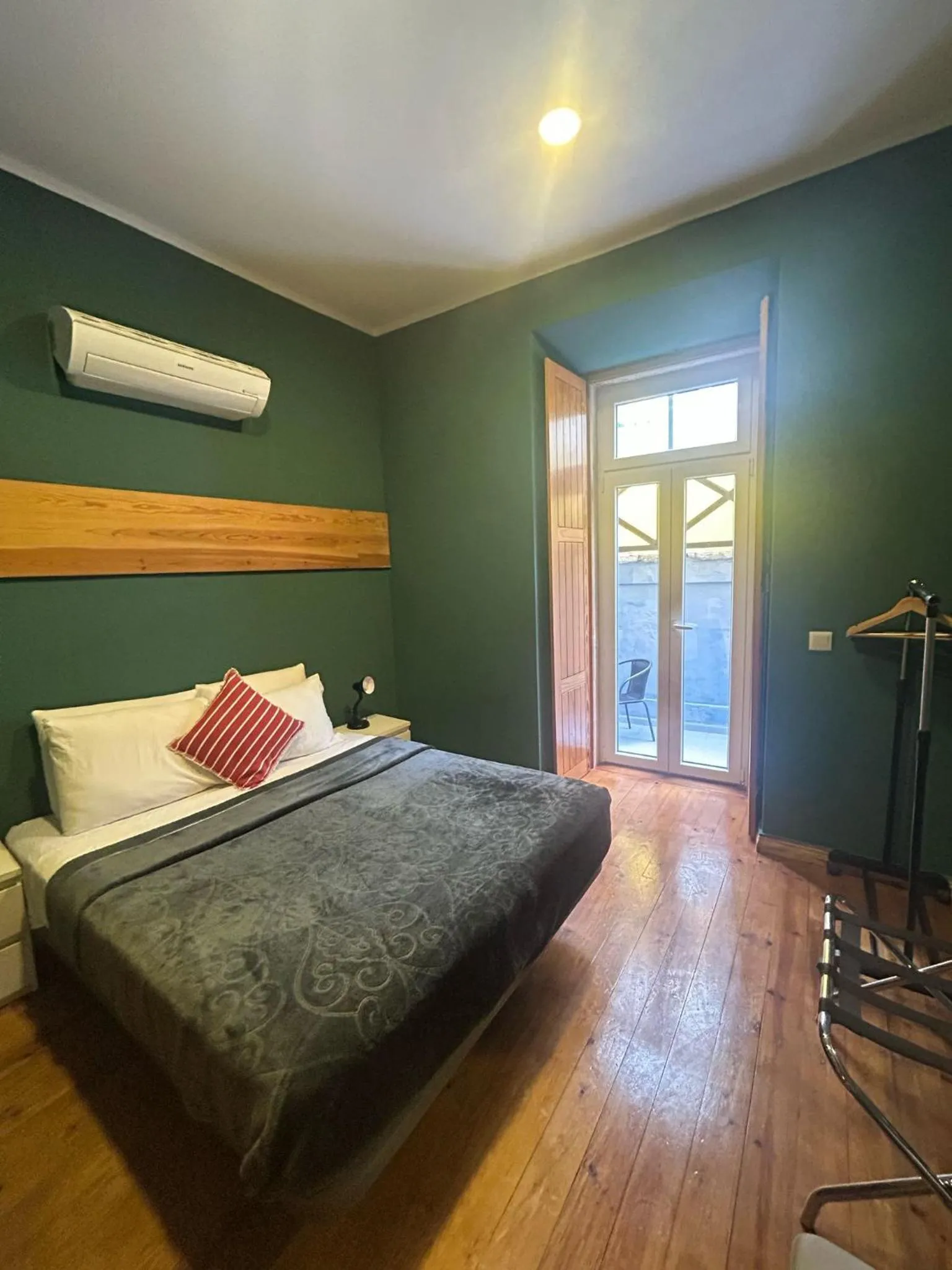 Bedroom, Bed in Sao Jorge Apartments & Suites