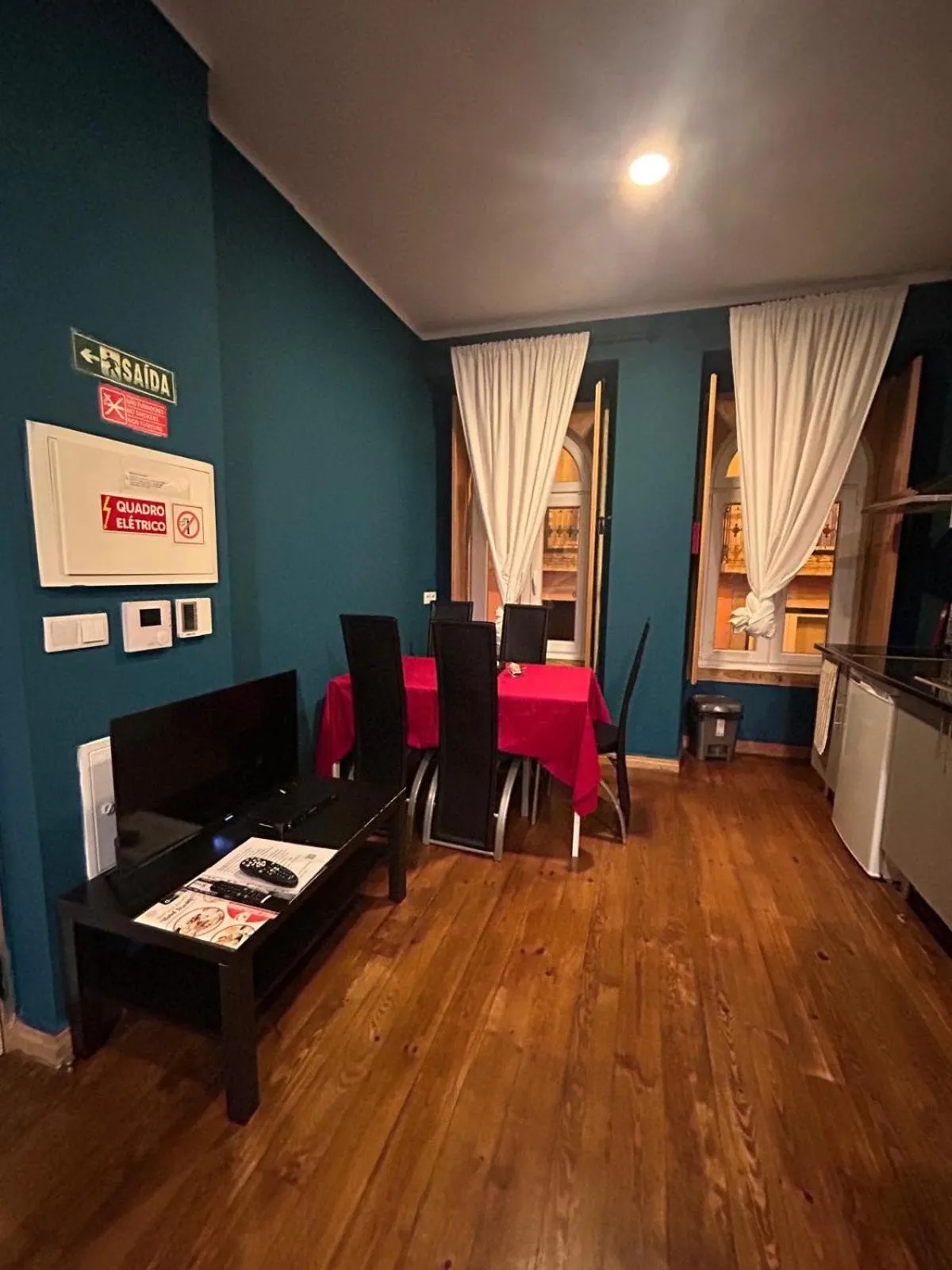 Kitchen or kitchenette in Sao Jorge Apartments & Suites