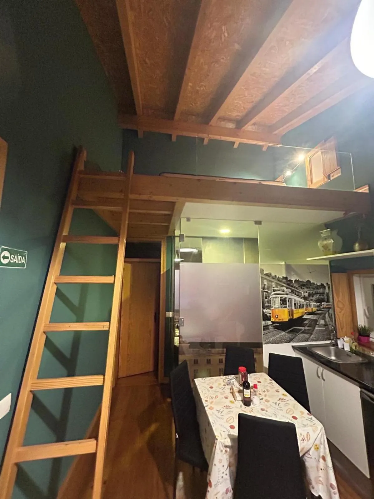 Kitchen or kitchenette in Sao Jorge Apartments & Suites