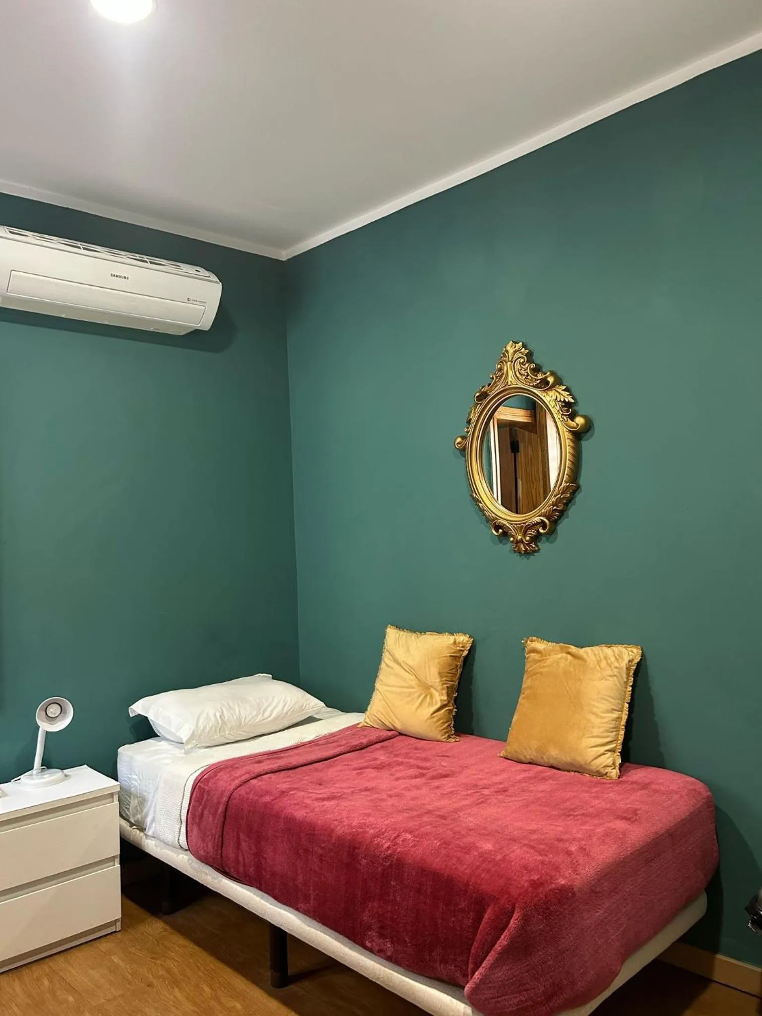 Bed in Sao Jorge Apartments & Suites