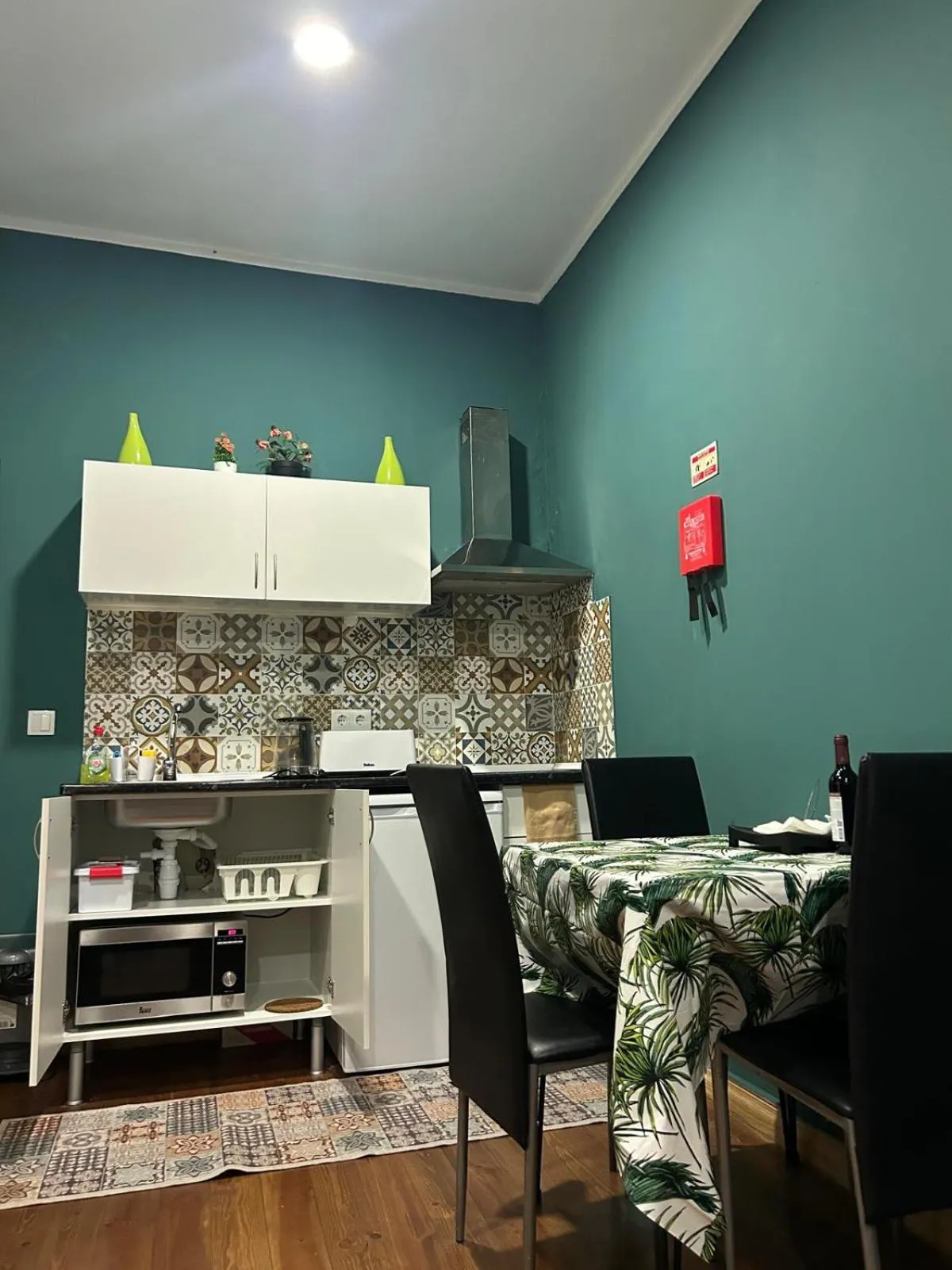 Kitchen or kitchenette in Sao Jorge Apartments & Suites