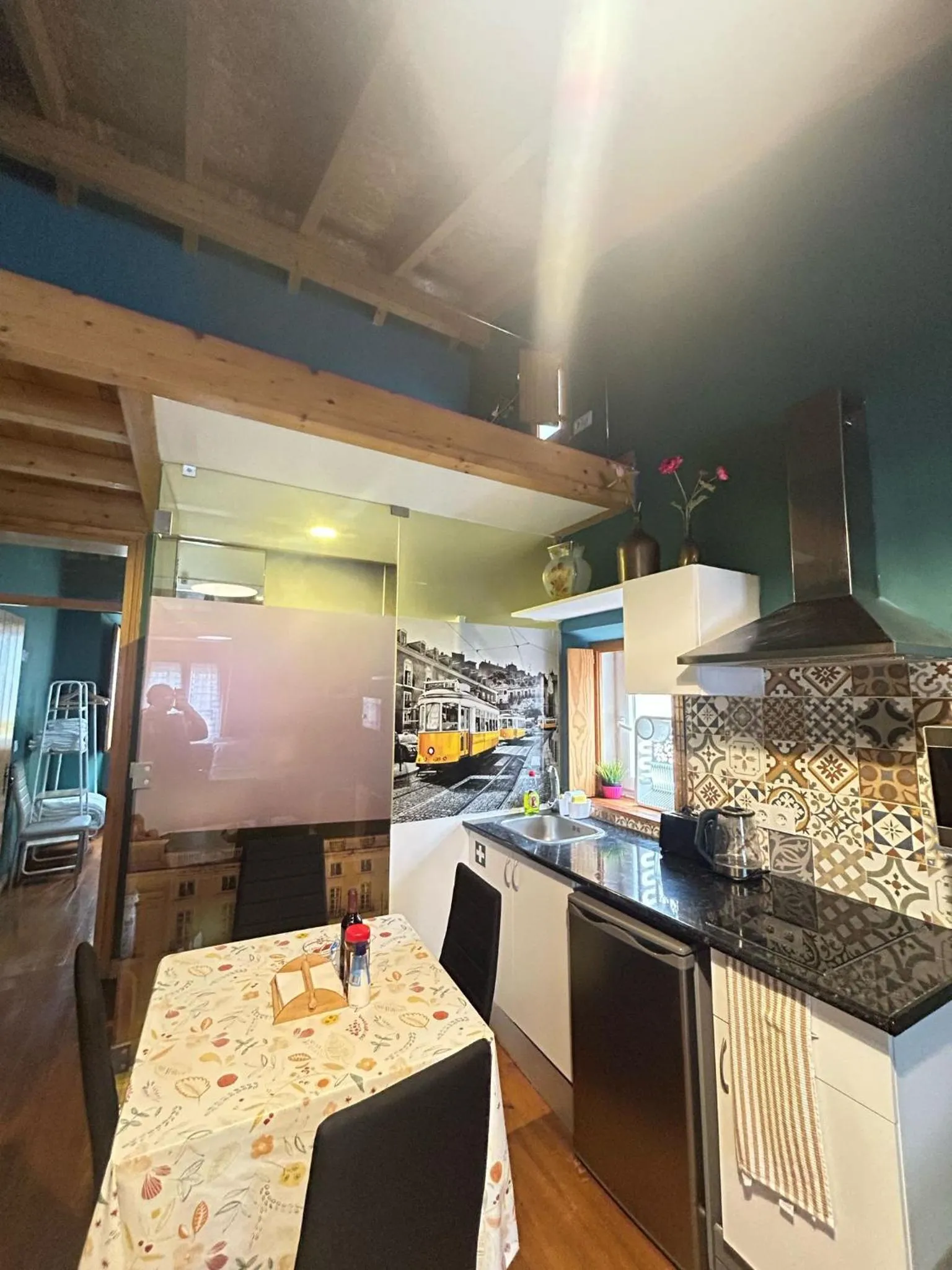 Kitchen or kitchenette in Sao Jorge Apartments & Suites