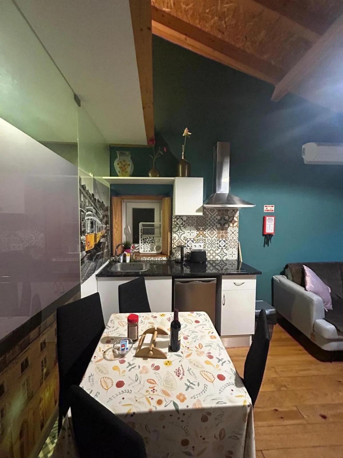 Kitchen or kitchenette in Sao Jorge Apartments & Suites