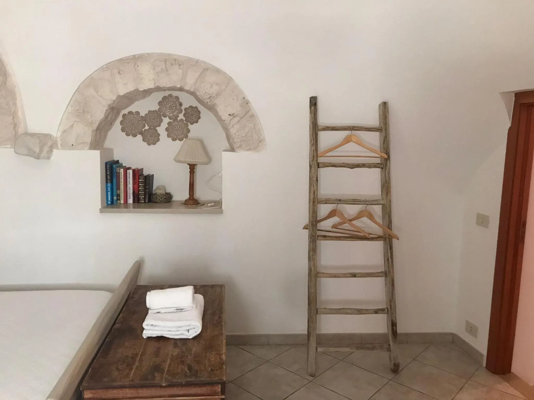 Decorative detail, Bed in Aria di Casa Country Resort