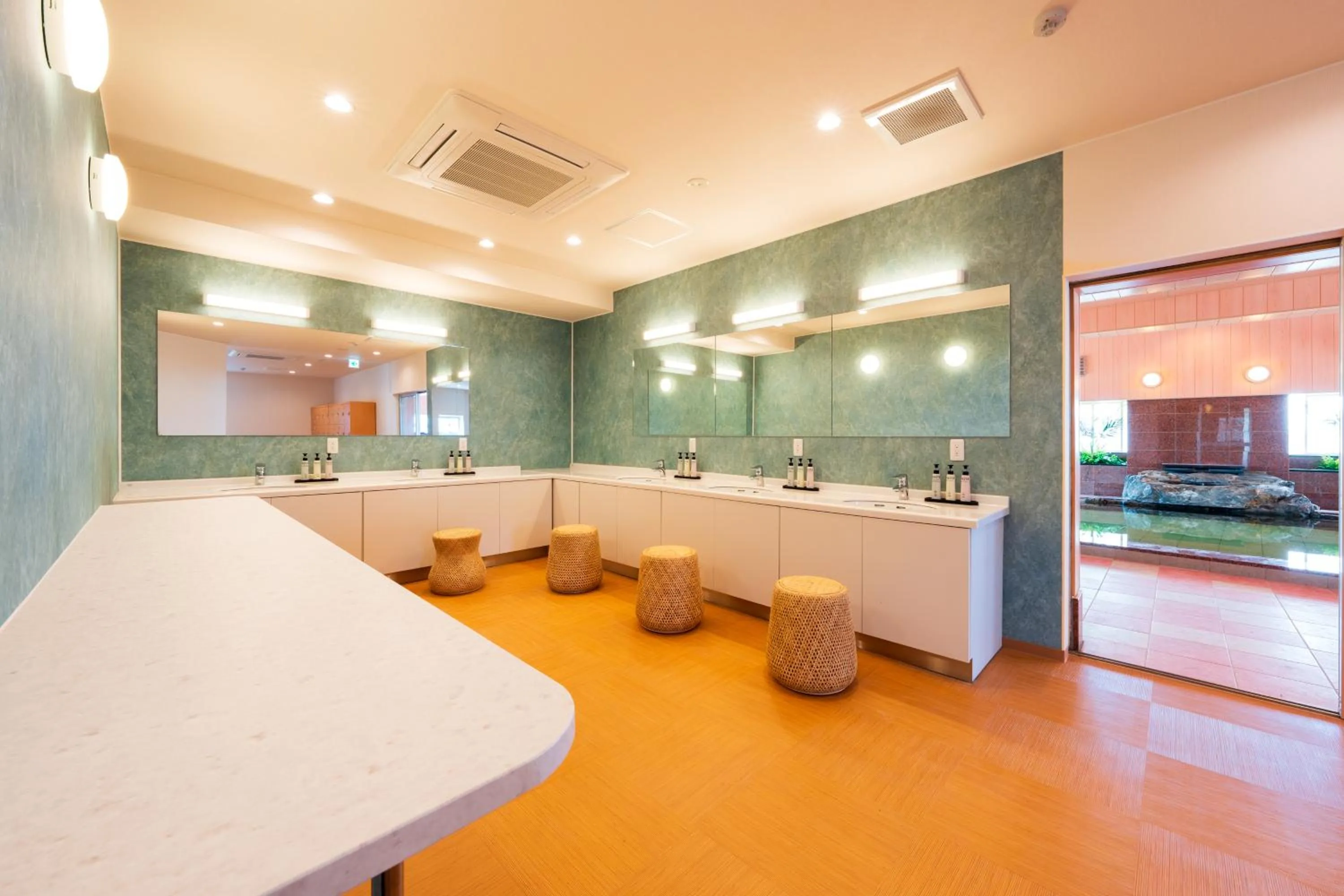 Public Bath in BeppuOnsen Hotel Sansenkaku