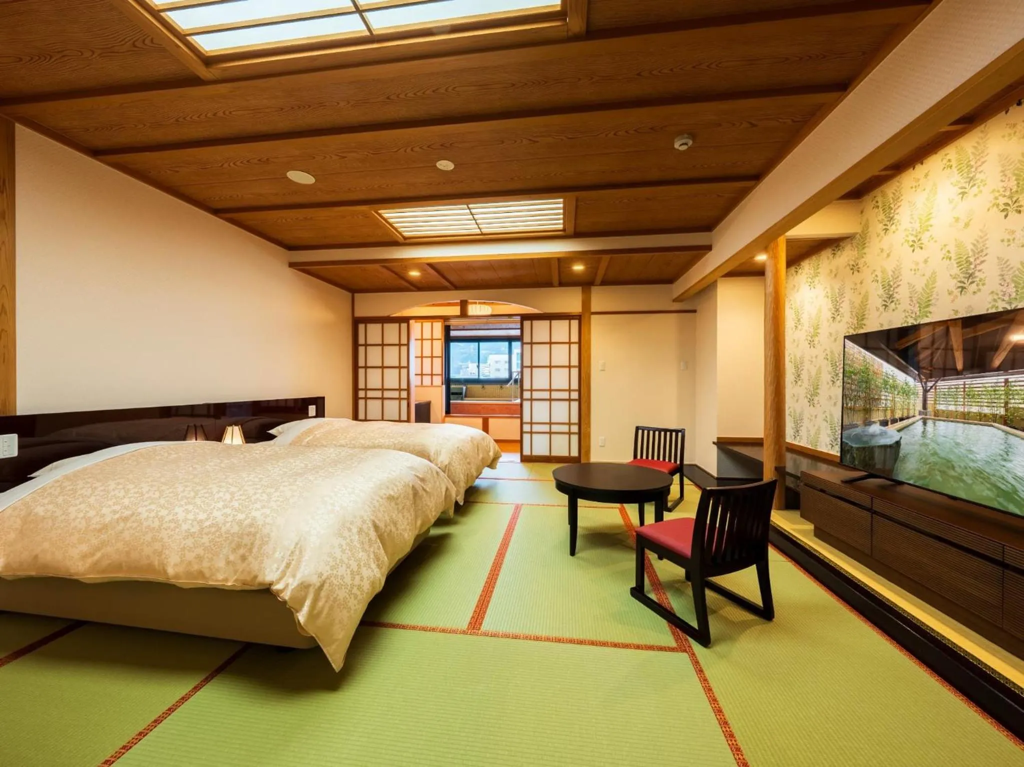 Photo of the whole room, Bed in BeppuOnsen Hotel Sansenkaku