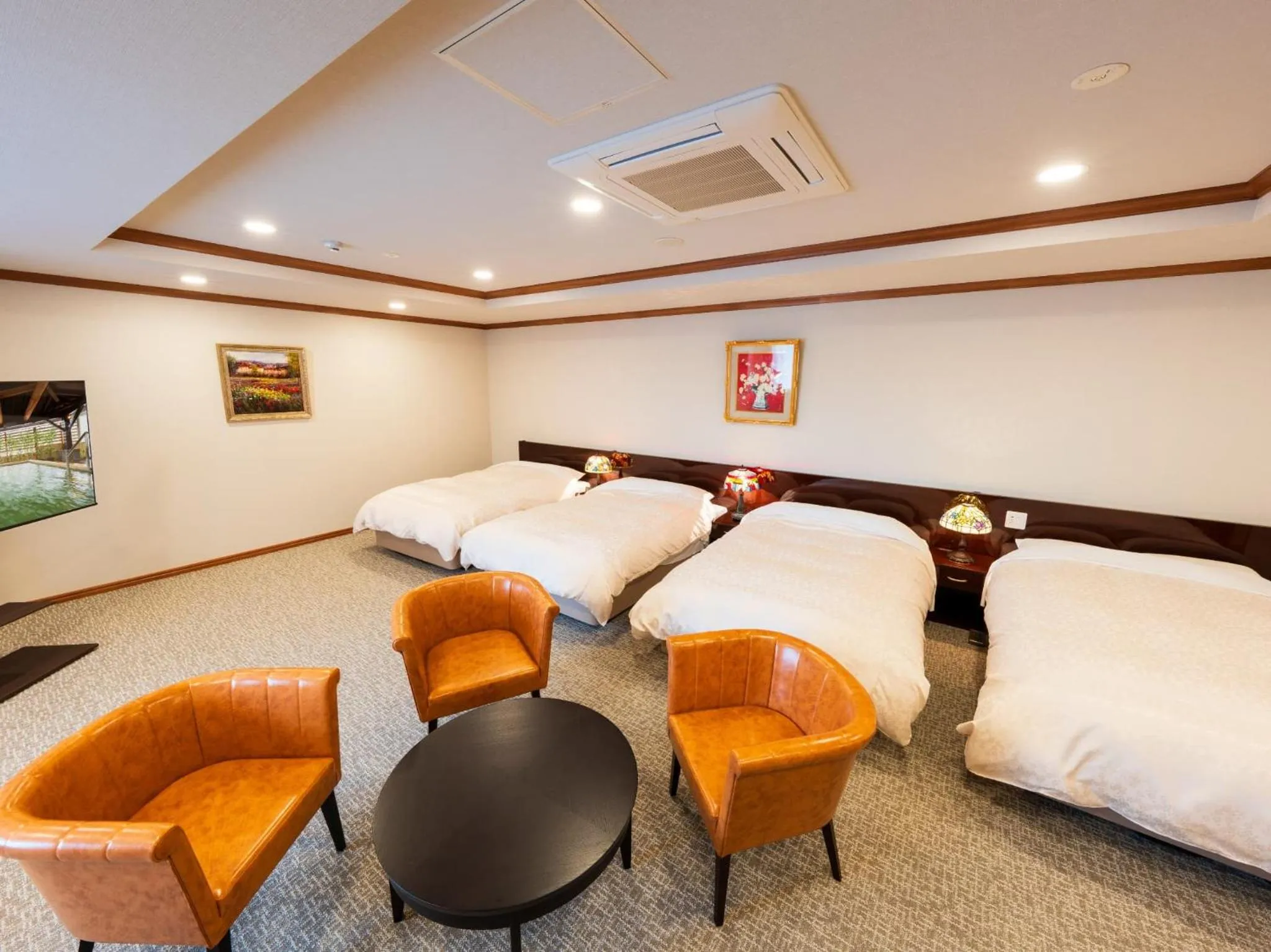 Photo of the whole room, Bed in BeppuOnsen Hotel Sansenkaku