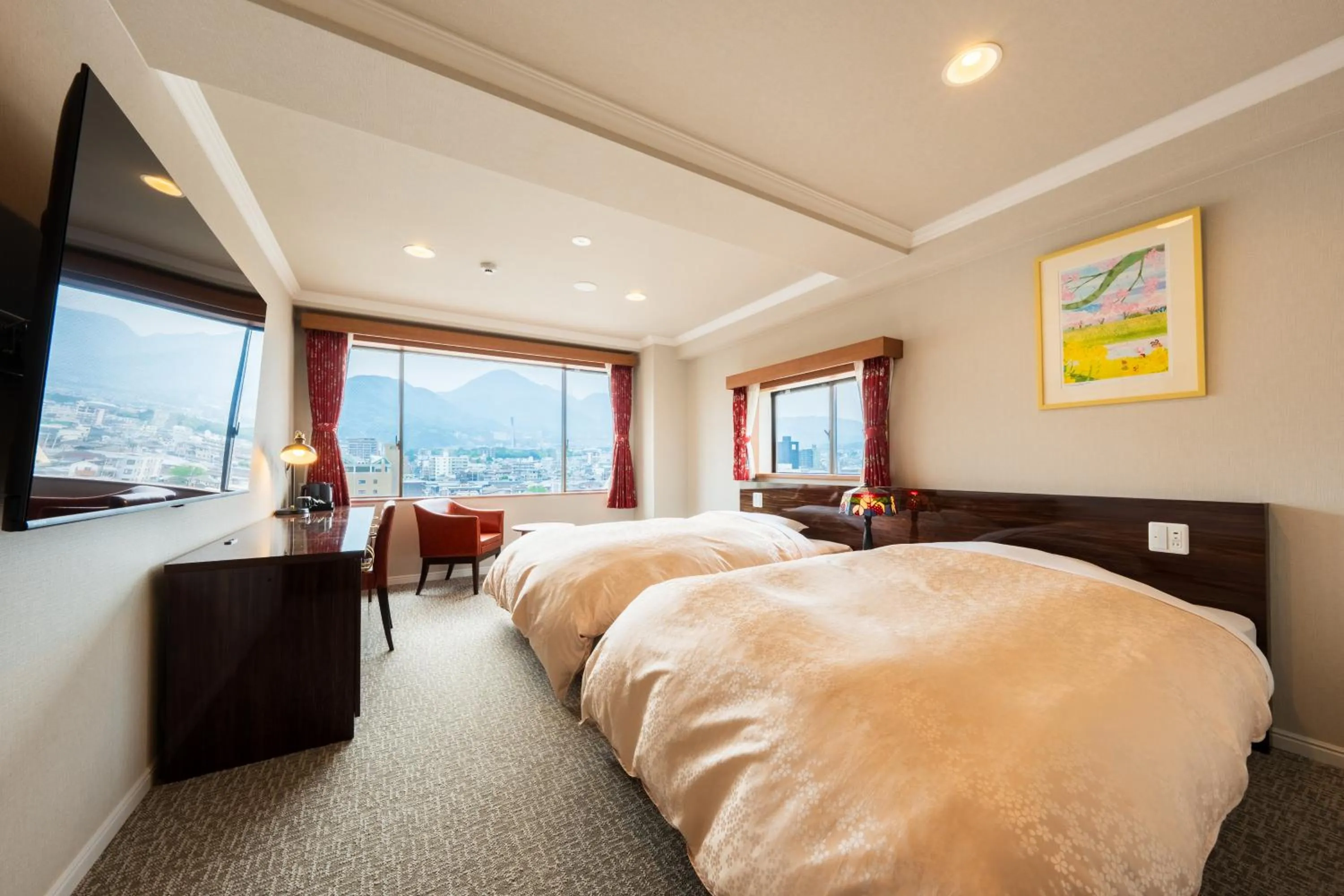 Photo of the whole room, Bed in BeppuOnsen Hotel Sansenkaku
