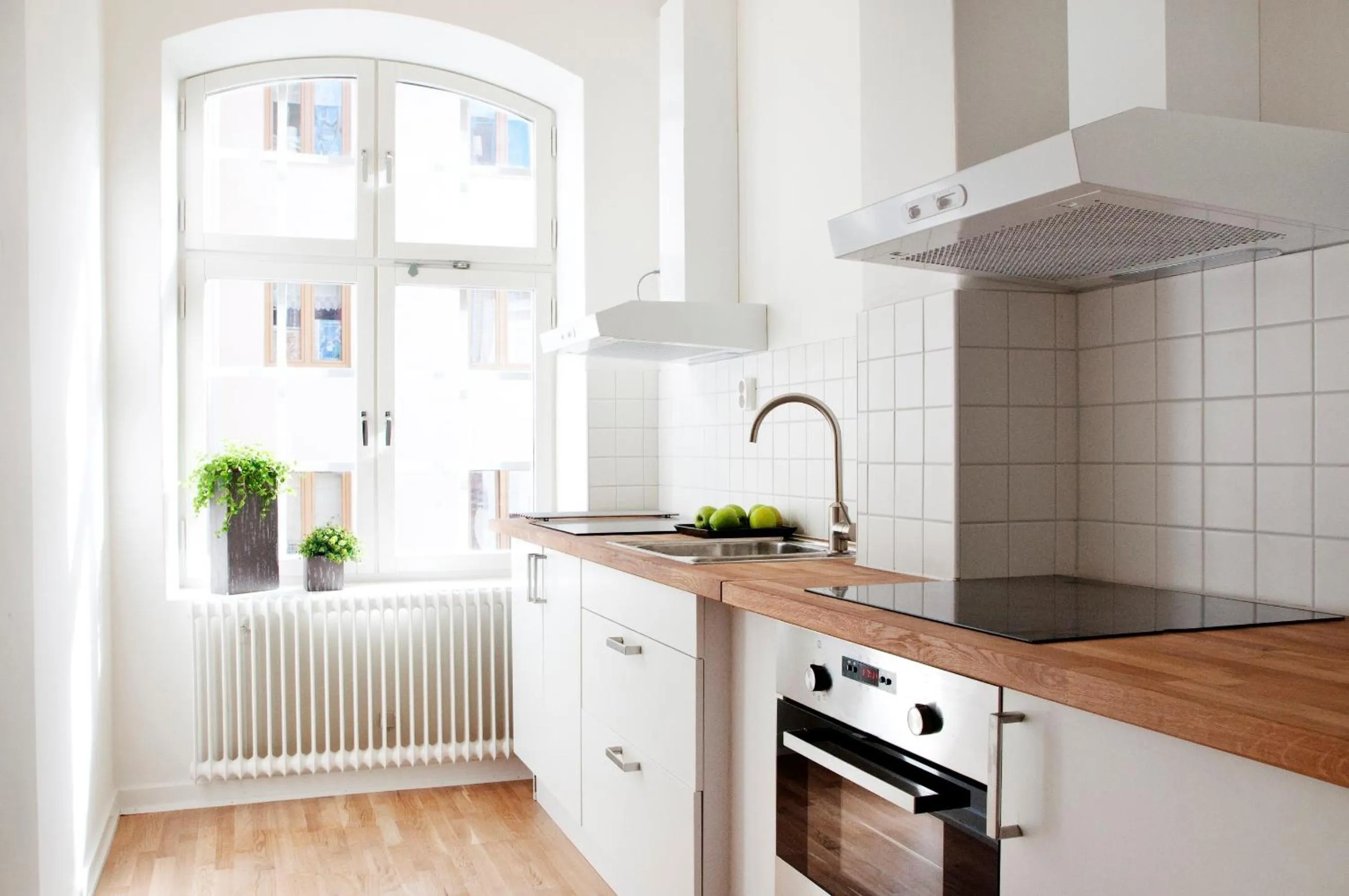 Communal kitchen in Continental Apartment Hotel Sundsvall