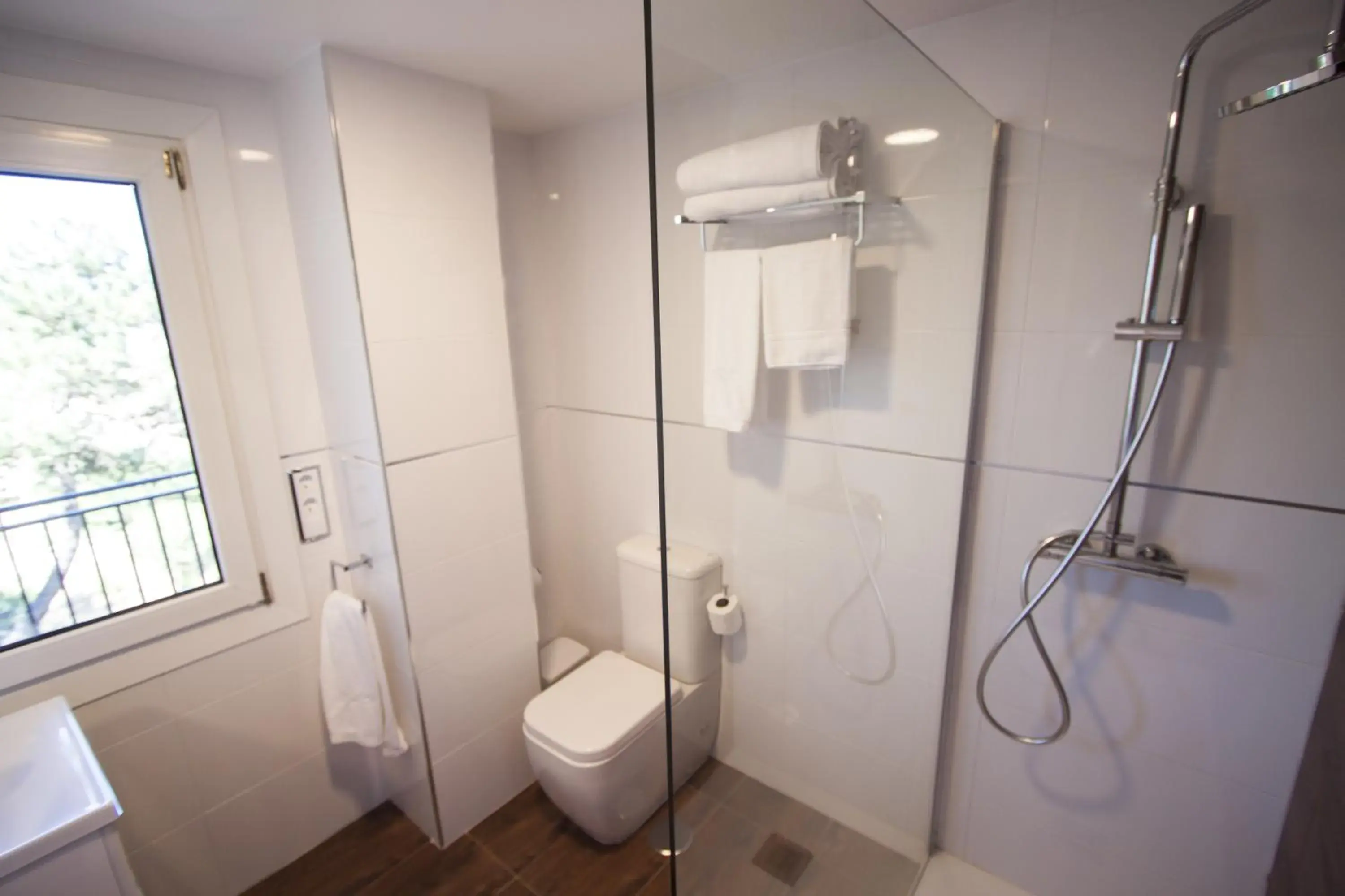 Triple Room (2 Adults + 1 Child) in Hotel Inffinit Sanxenxo Triple Room (2 Adults + 1 Child) in Hotel Inffinit Sanxenxo