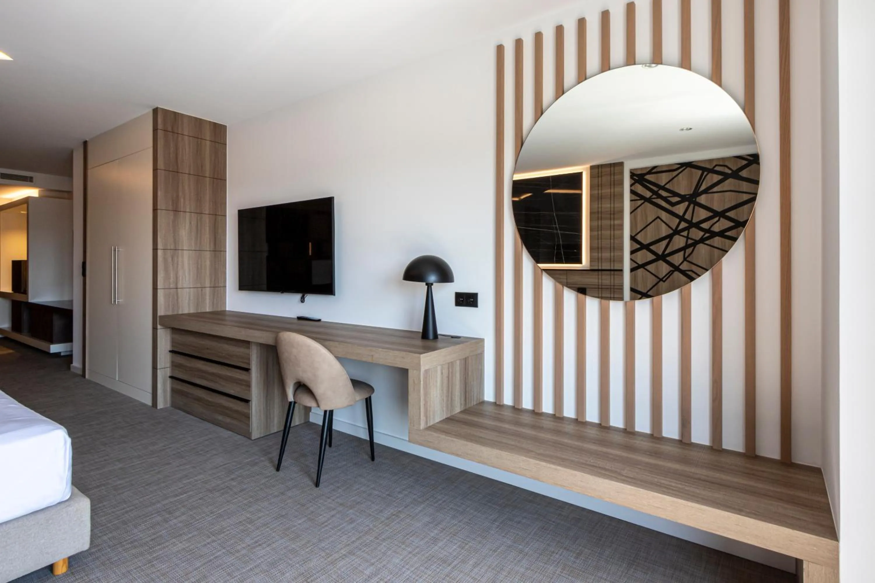 Photo of the whole room, Bed in Hotel Inffinit Sanxenxo