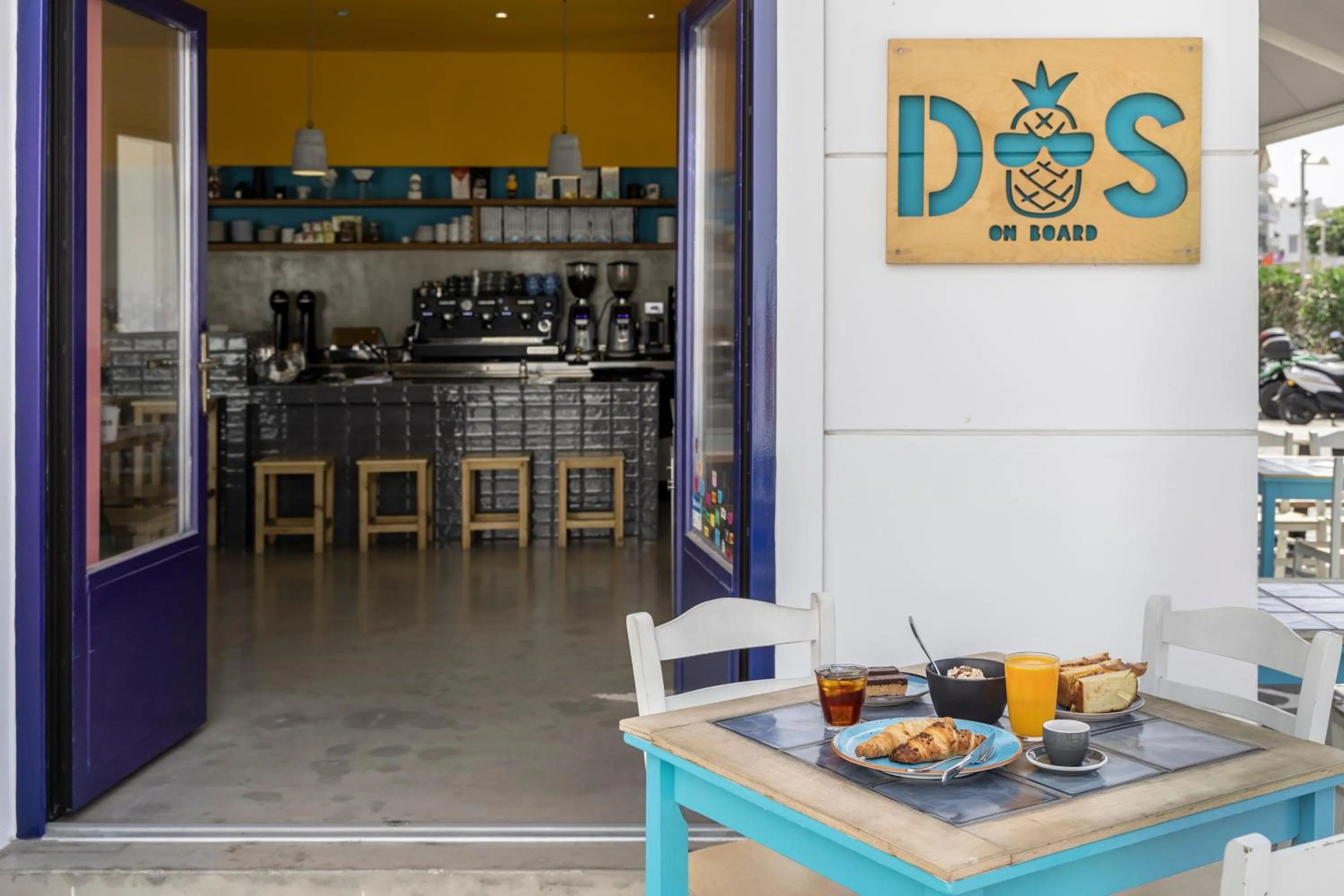 Restaurant/places to eat in Hotel Kontes Comfort