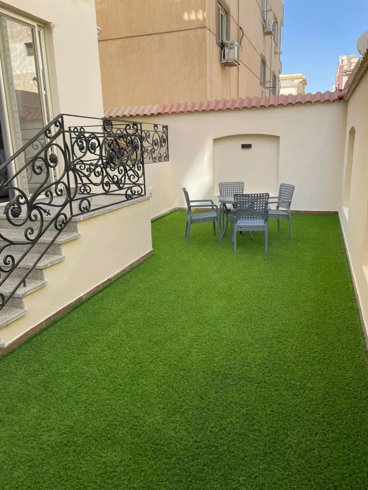 Studio with Terrace in Alfa Residence Studio with Terrace in Alfa Residence