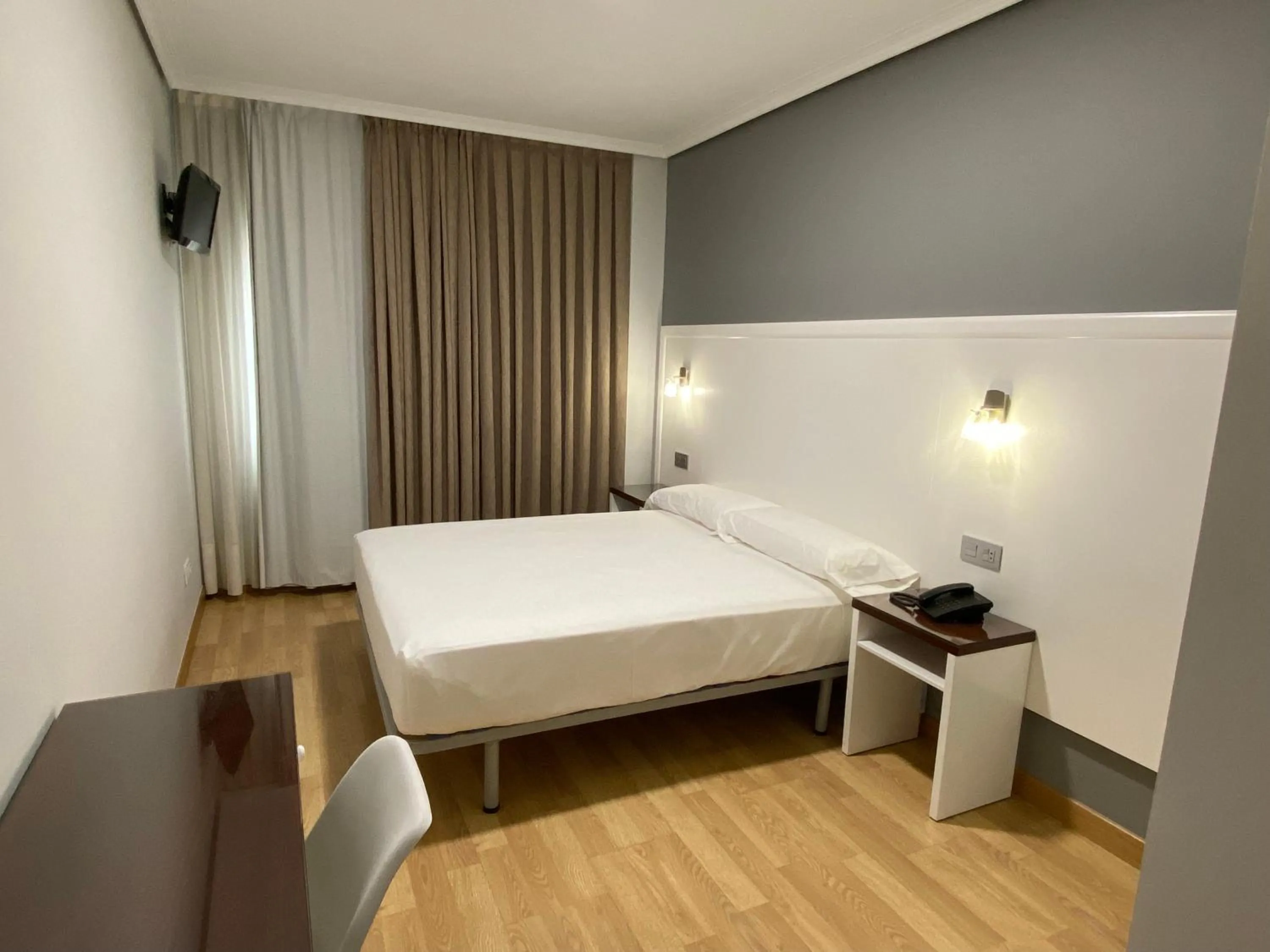 Bed in Hotel Arsus