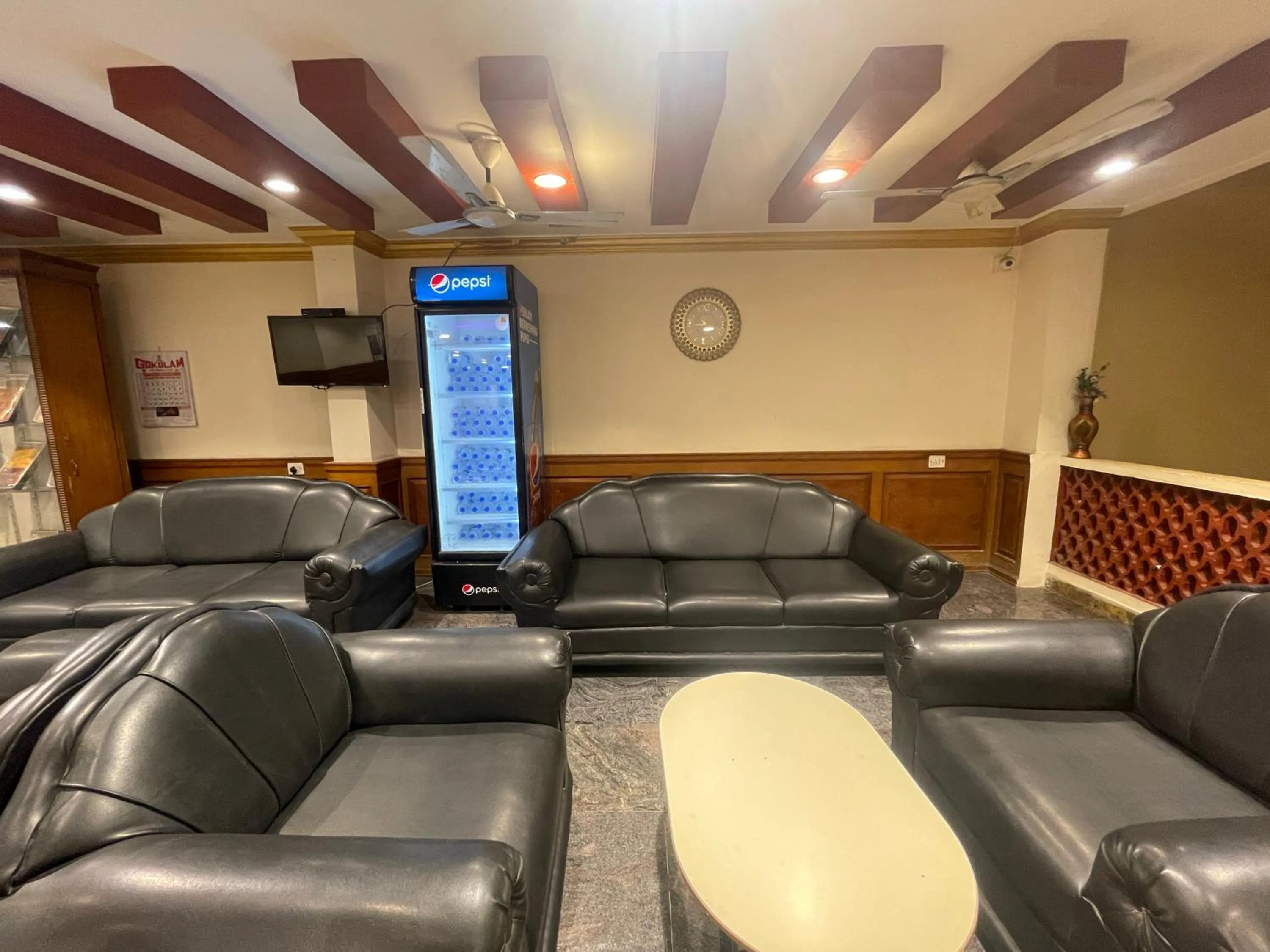 Seating area in AKG Lodge