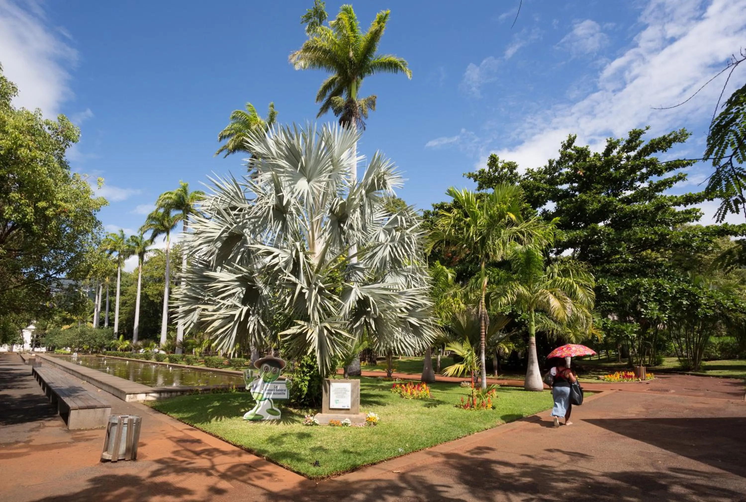 Nearby landmark in Hotel Austral by Exsel