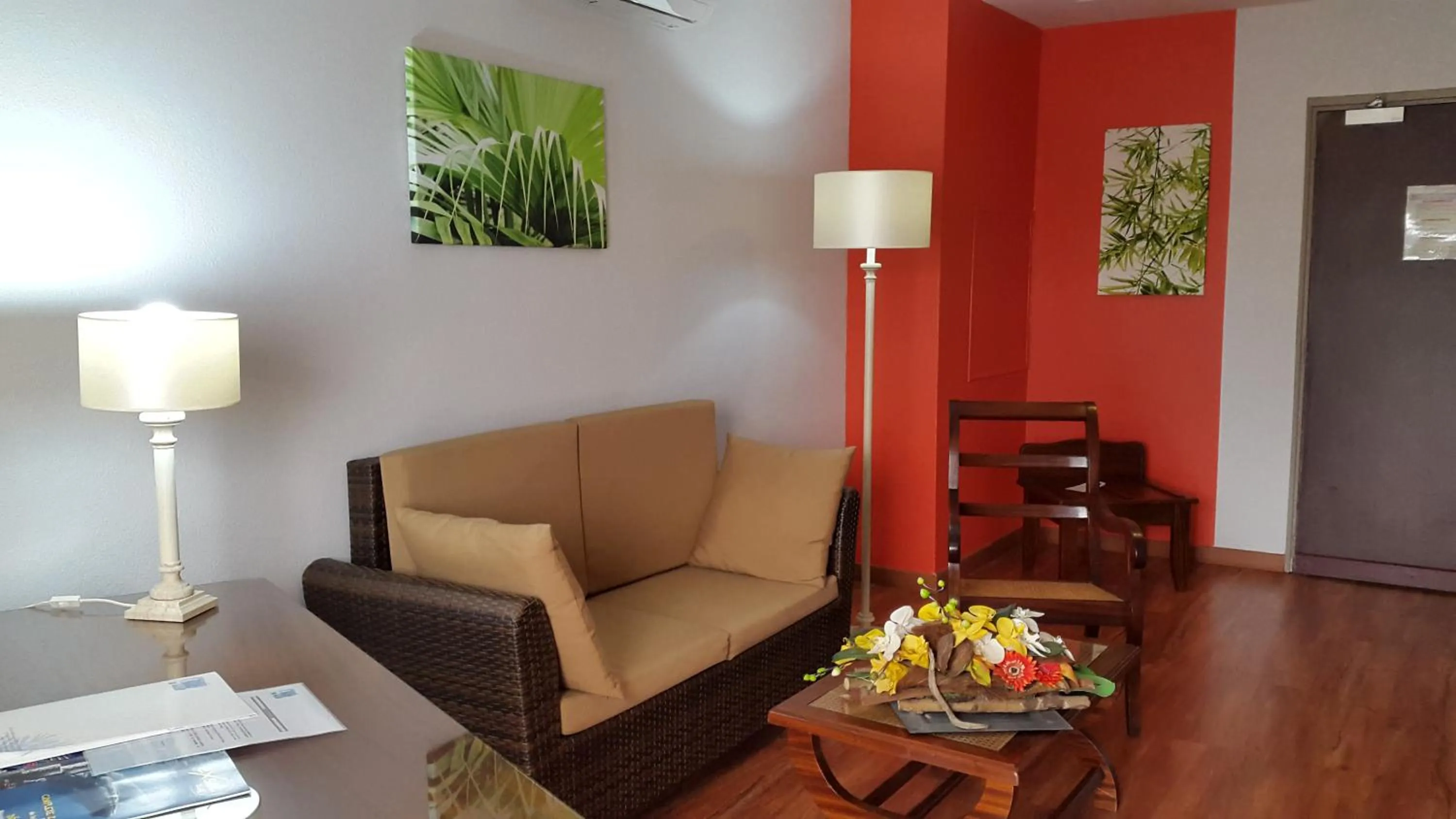 Seating area in Hotel Austral by Exsel