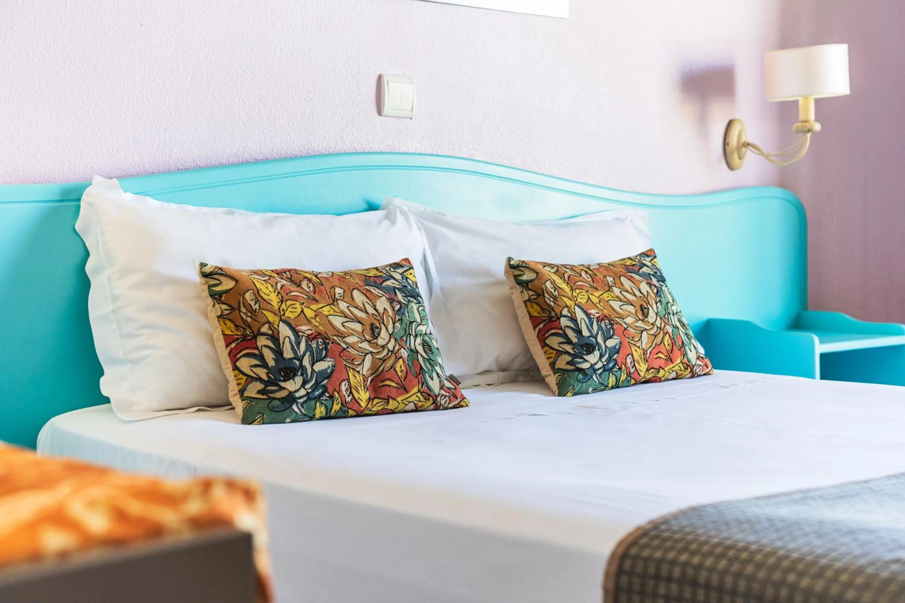 Bedroom, Bed in Hotel Austral by Exsel