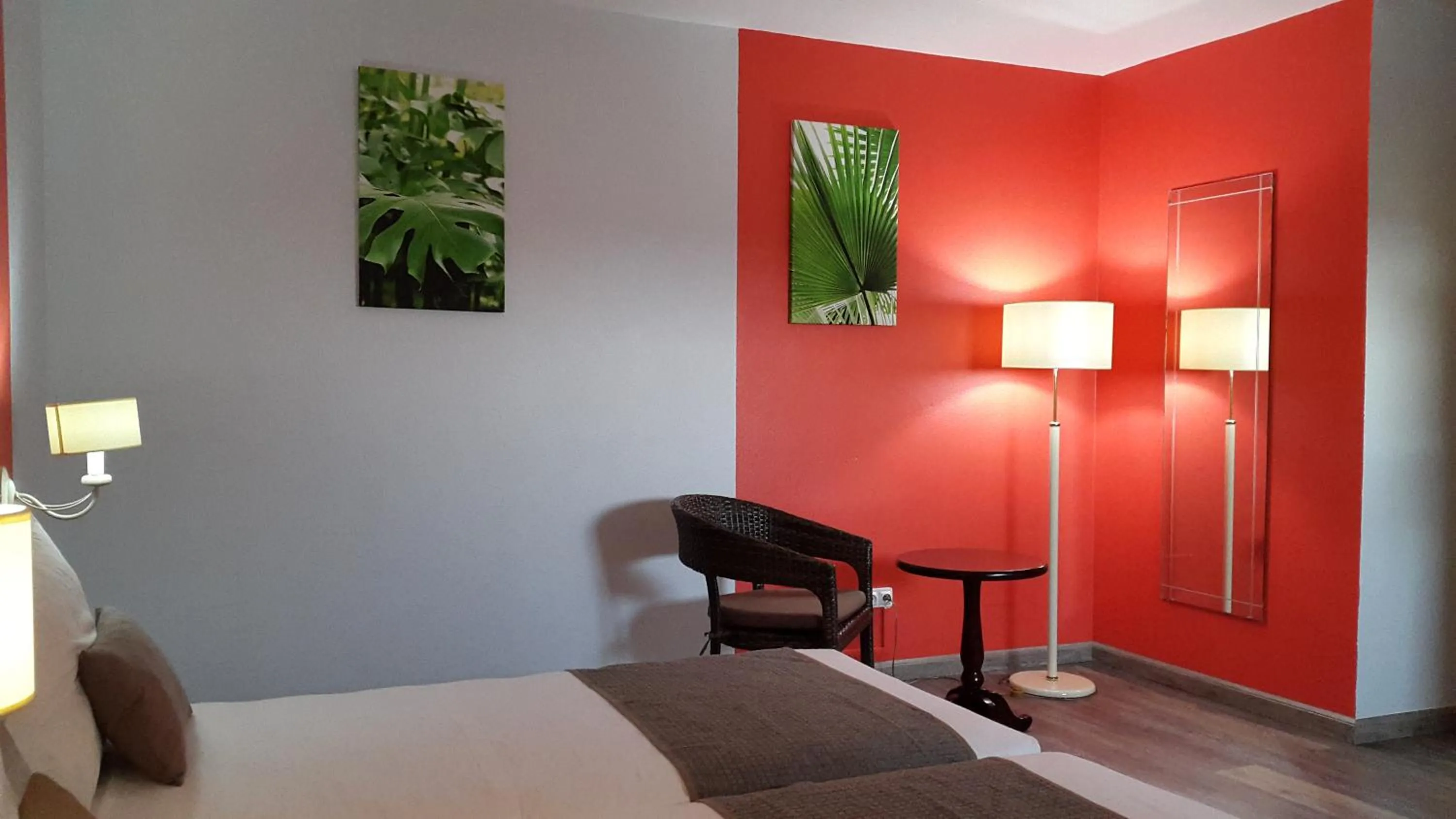 Bedroom, Bed in Hotel Austral by Exsel