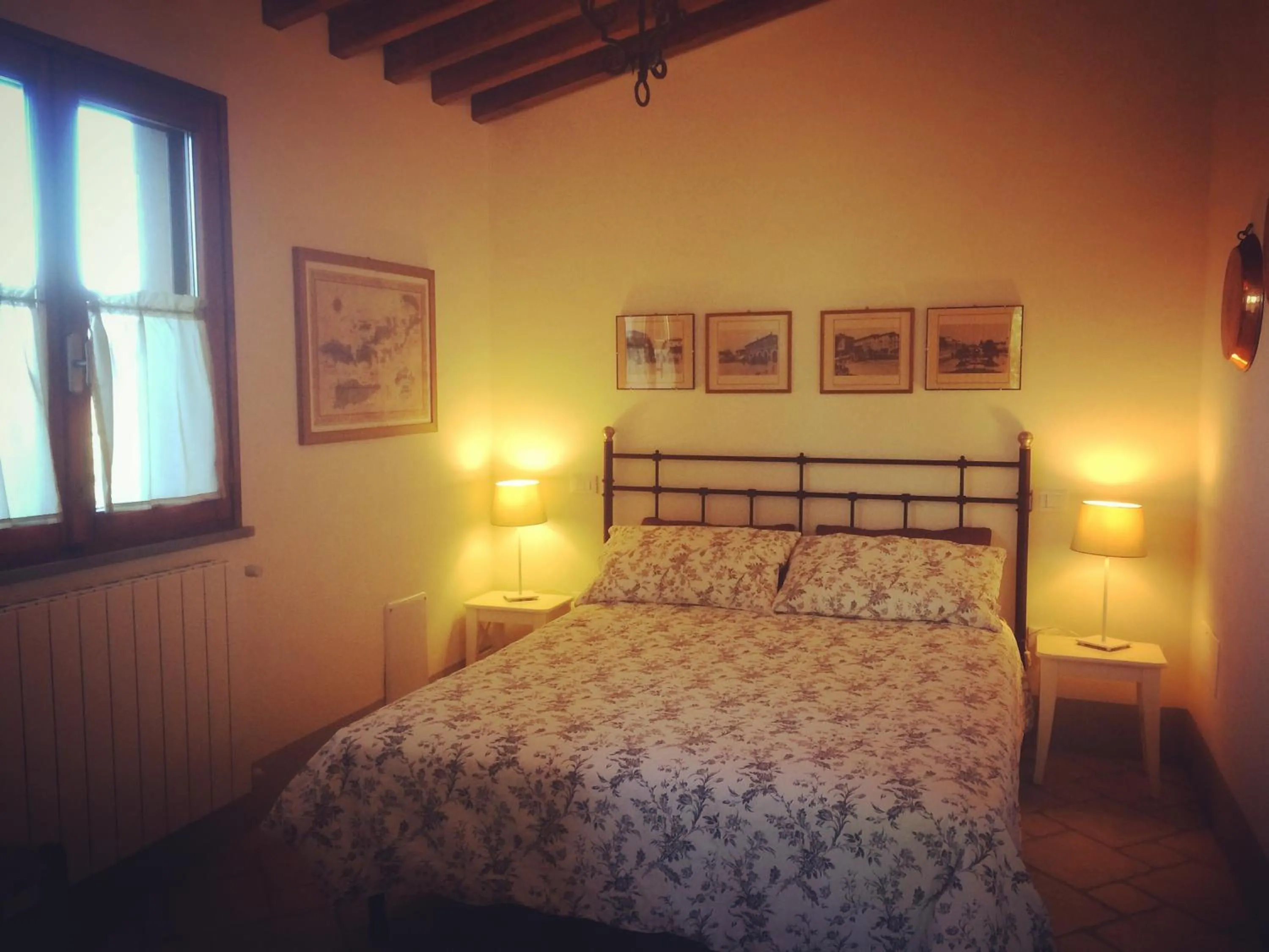 Photo of the whole room, Bed in La Locanda del Barbagianni