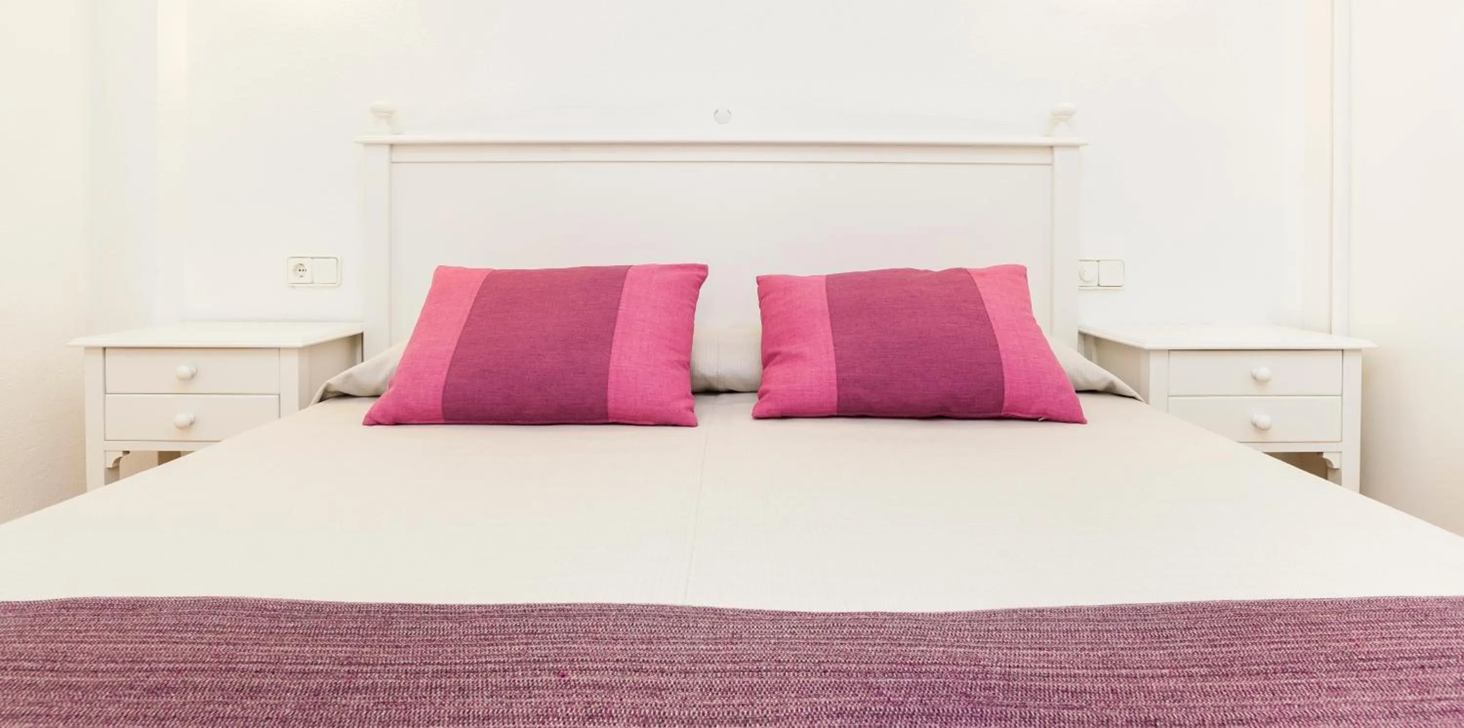 Bed in Insotel Club Tarida Playa