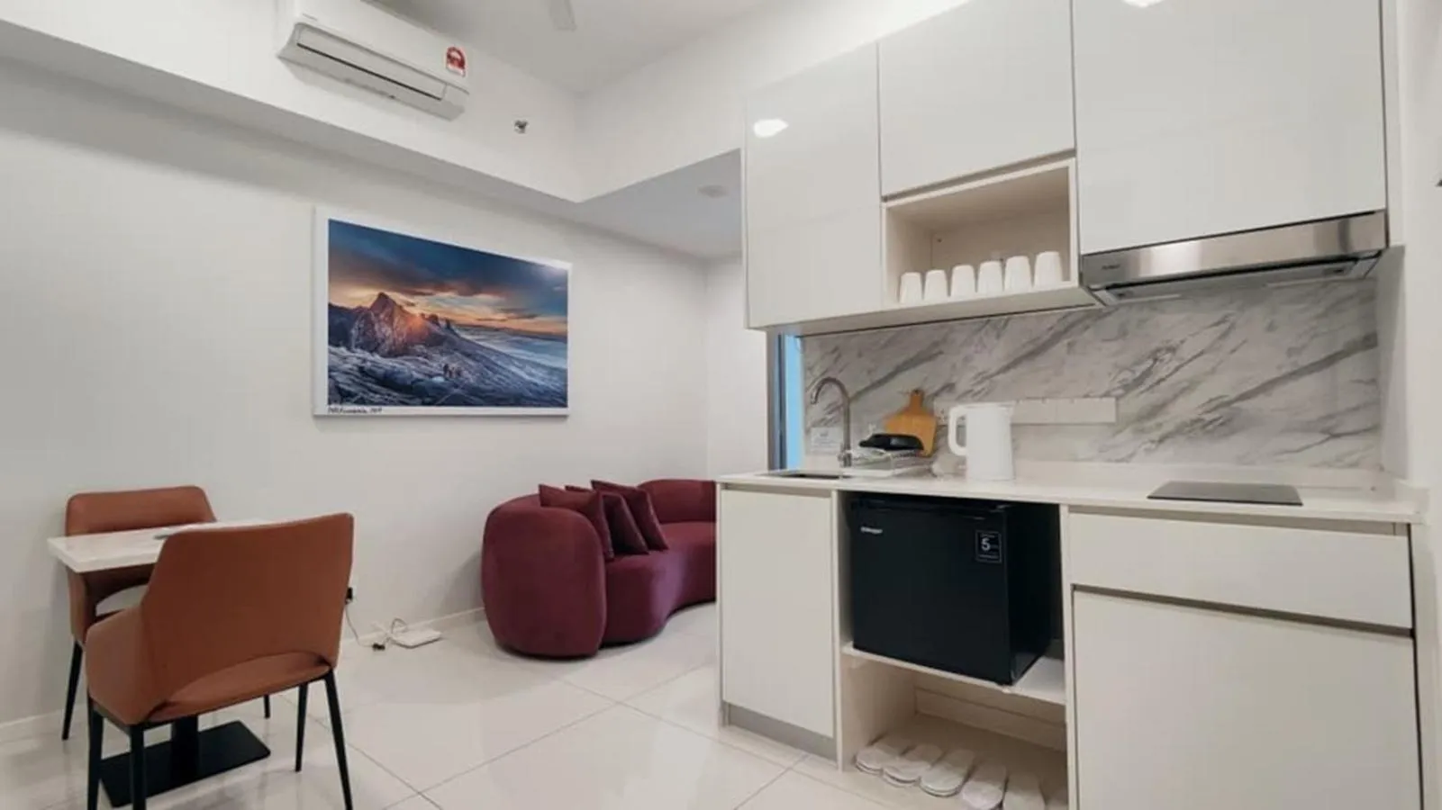 Kitchen or kitchenette in Bay Win La,mer Butik