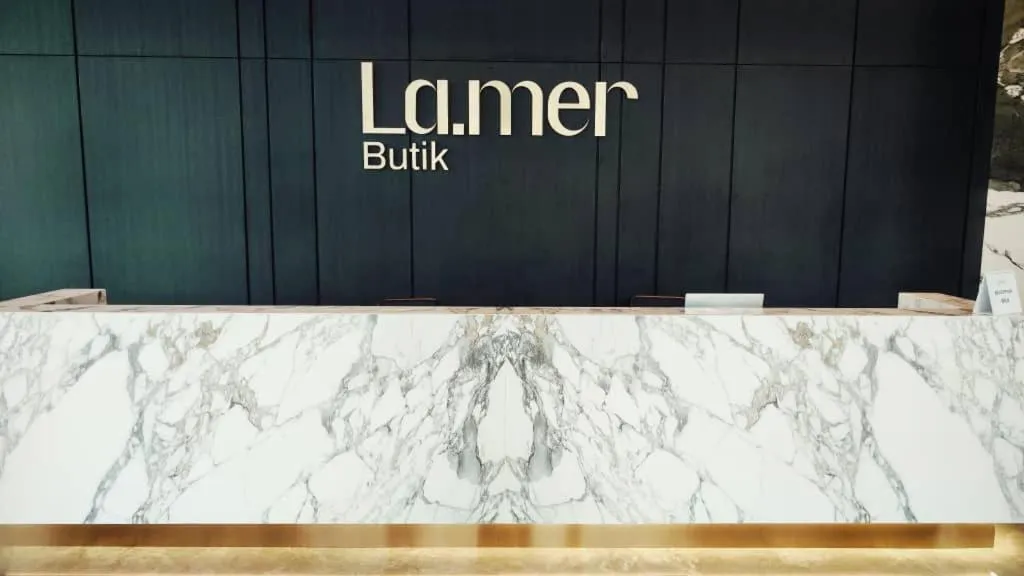 Lobby or reception in Bay Win La,mer Butik