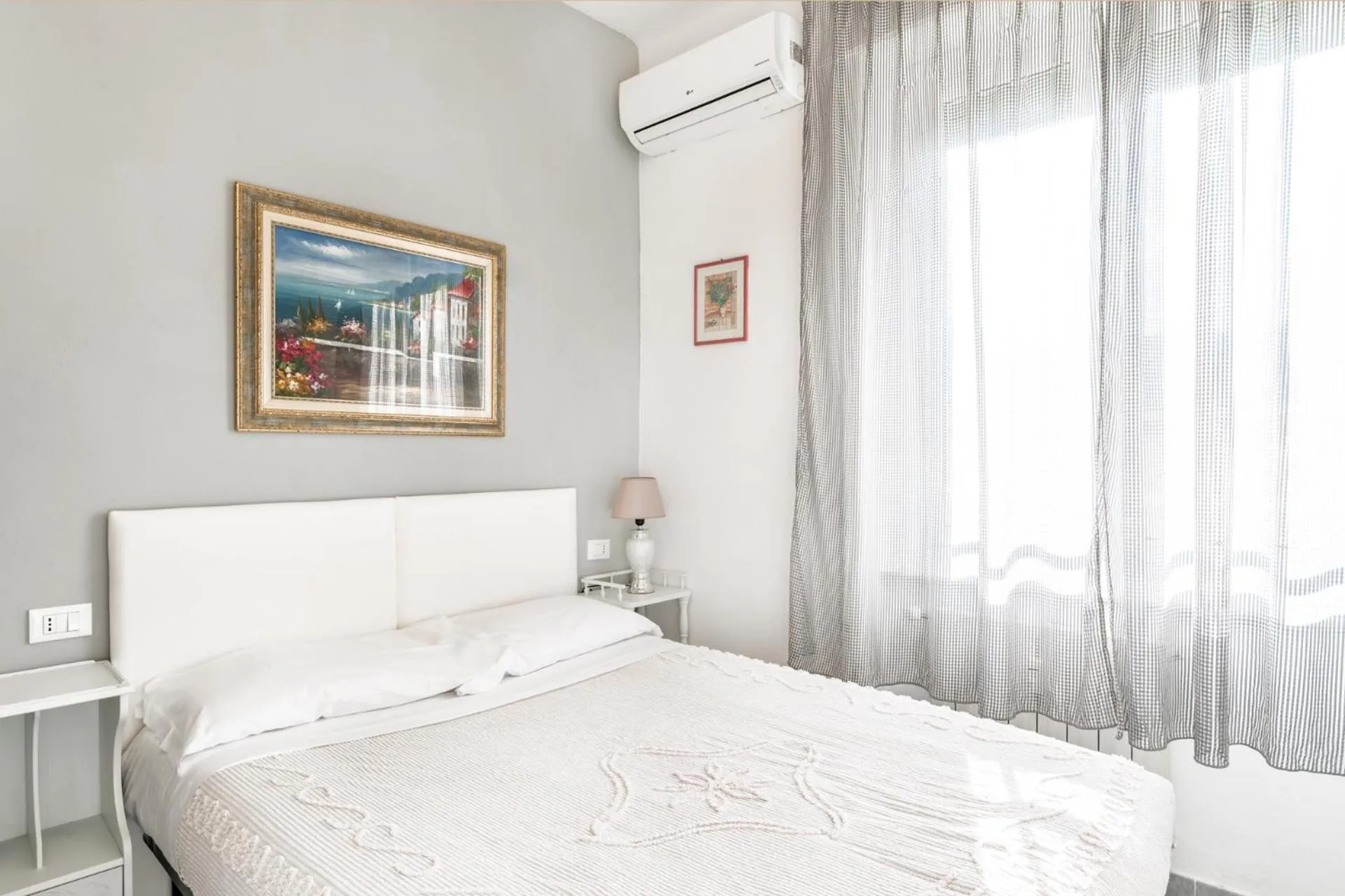 Photo of the whole room, Bed in Lia Rooms 2