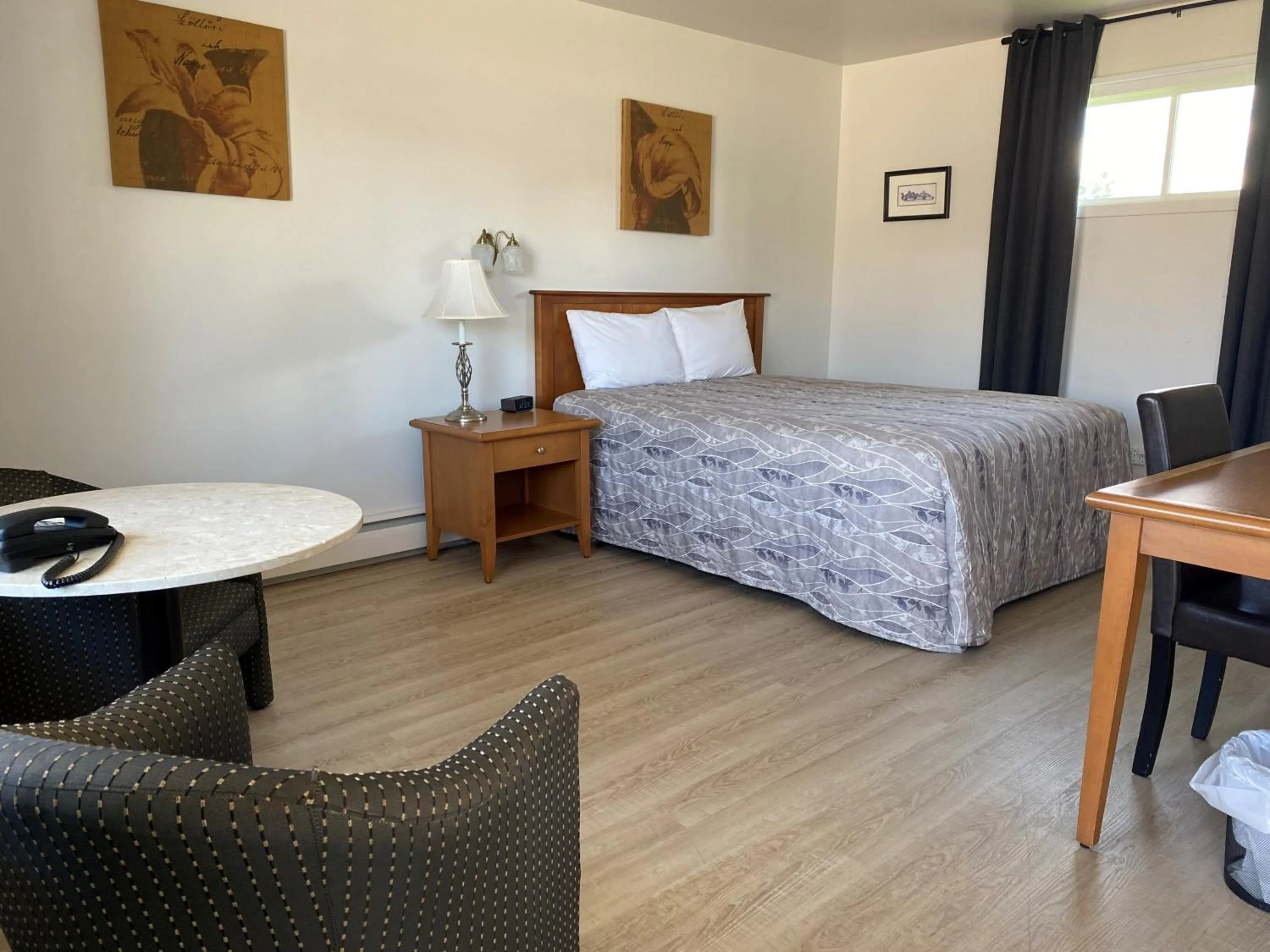 Bed in Motel Centre-Ville