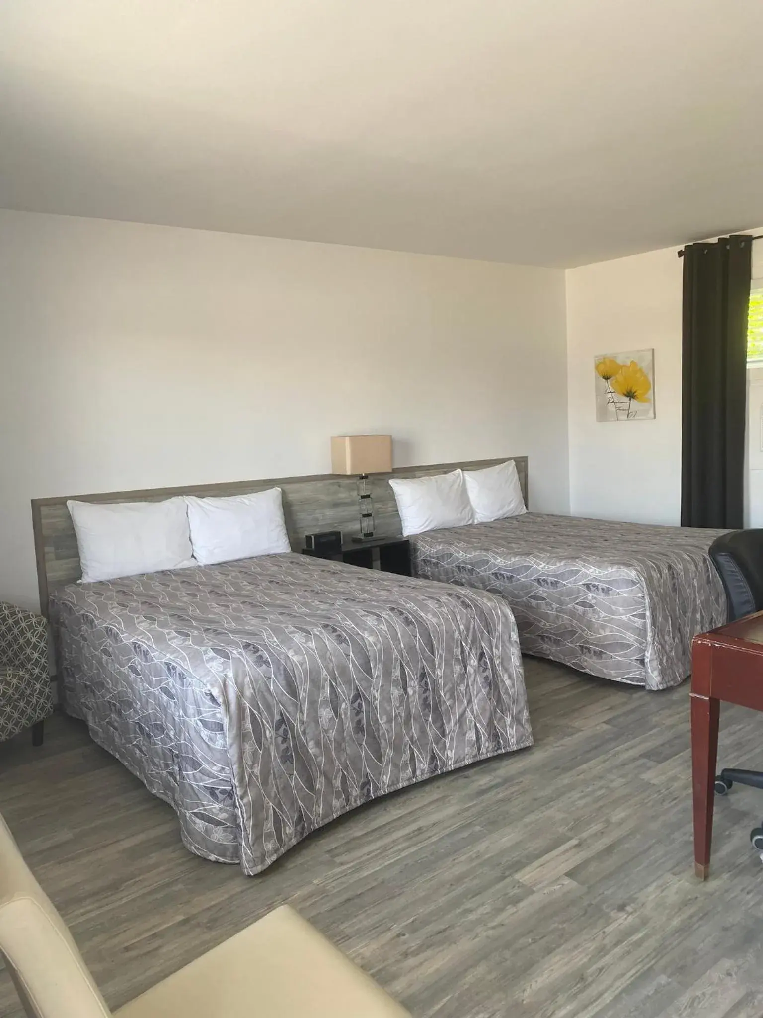 Chambre Queen avec 2 lits queen in Motel Centre-Ville Chambre Queen avec 2 lits queen in Motel Centre-Ville