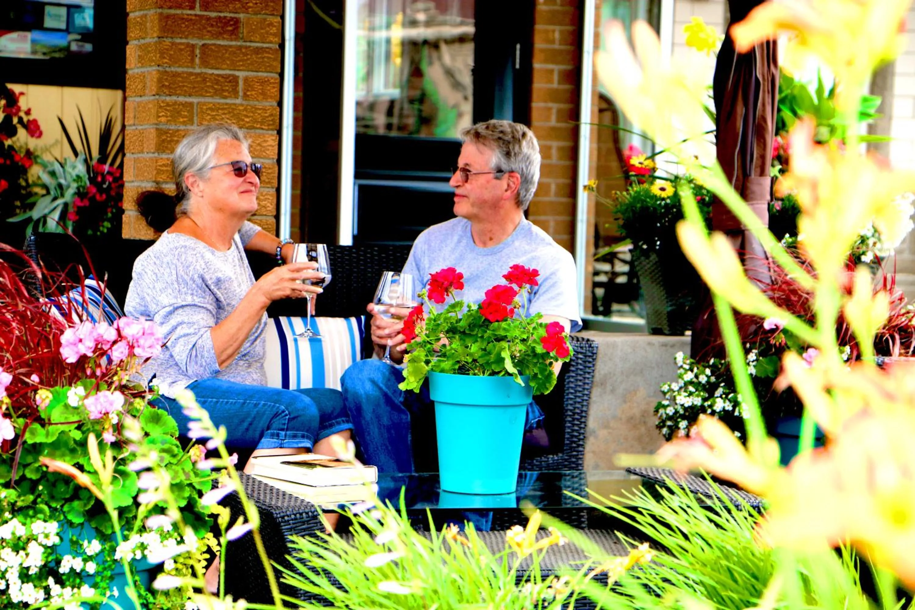 People in Motel Centre-Ville