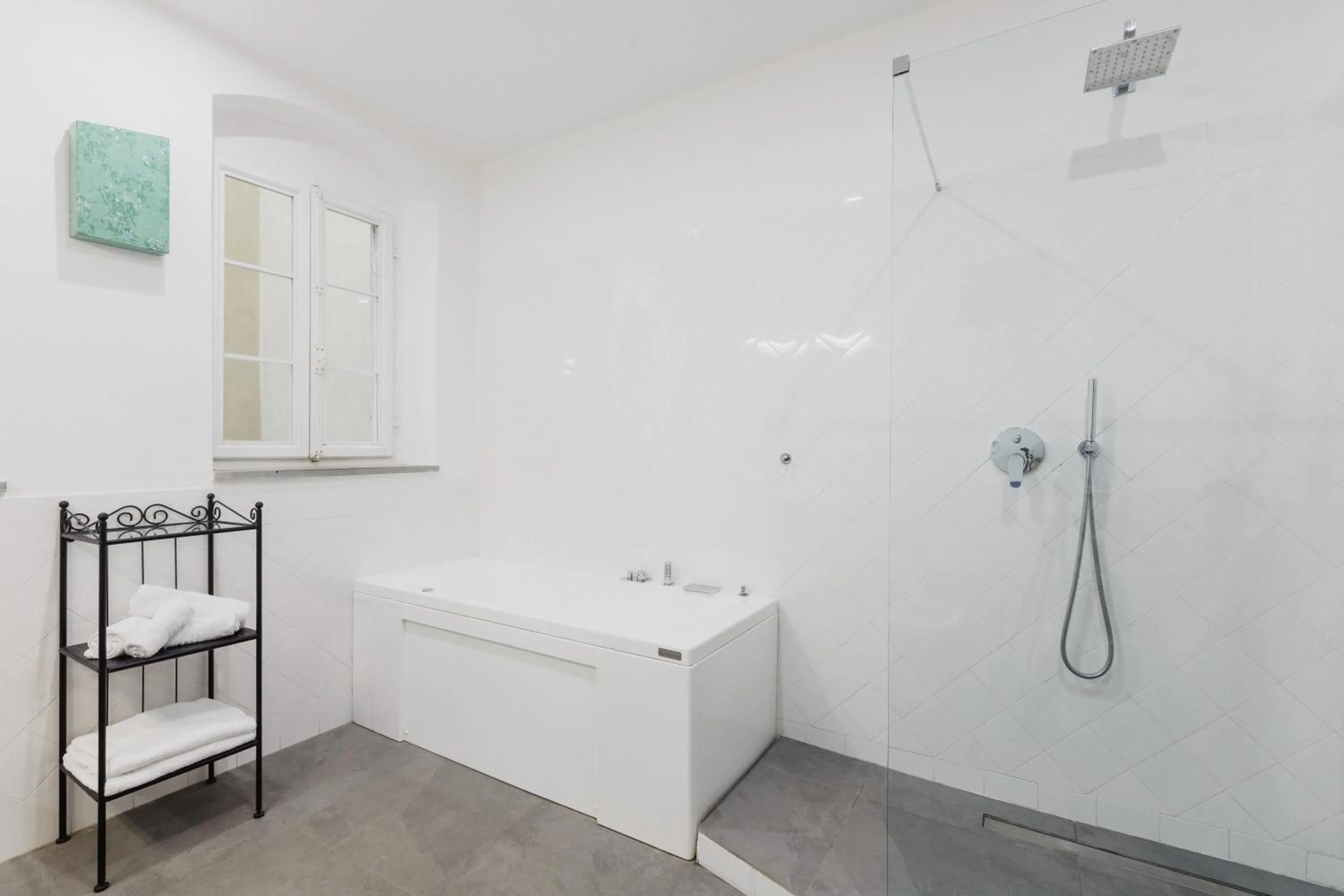 Shower in The Artists' Palace Florence