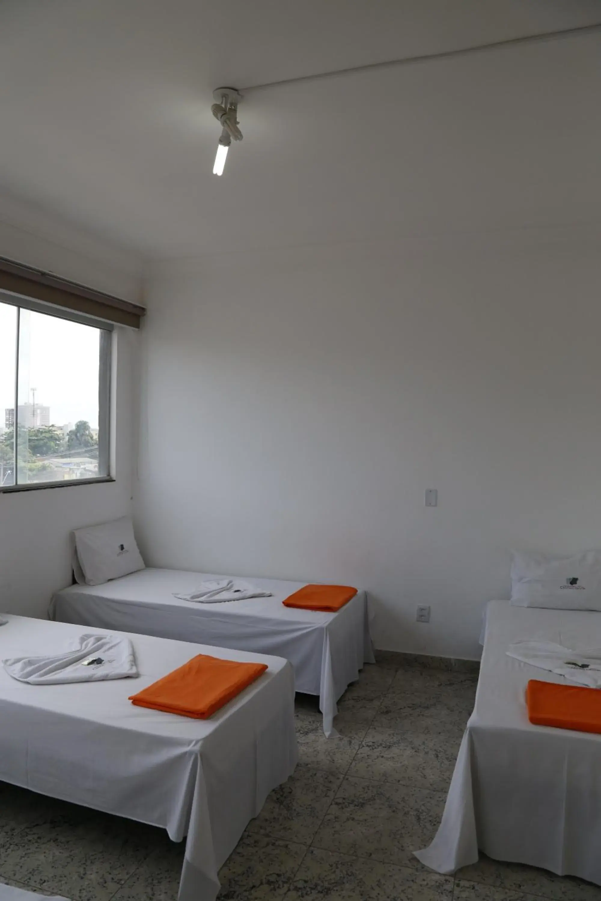 Triple Room (3 single Beds) in Hotel Cco Goiânia Triple Room (3 single Beds) in Hotel Cco Goiânia