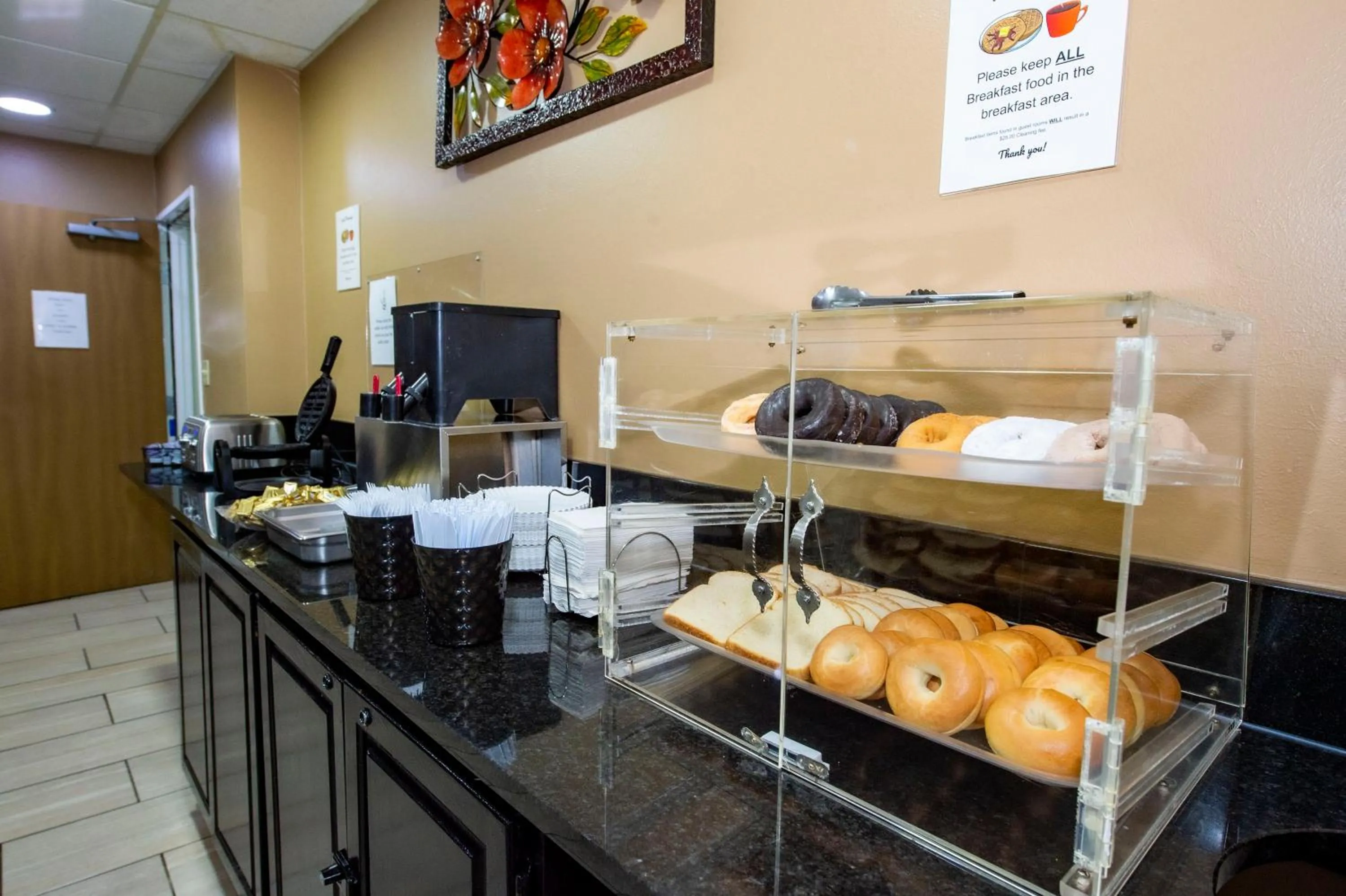 Breakfast in Rodeway Inn Central Colorado Springs