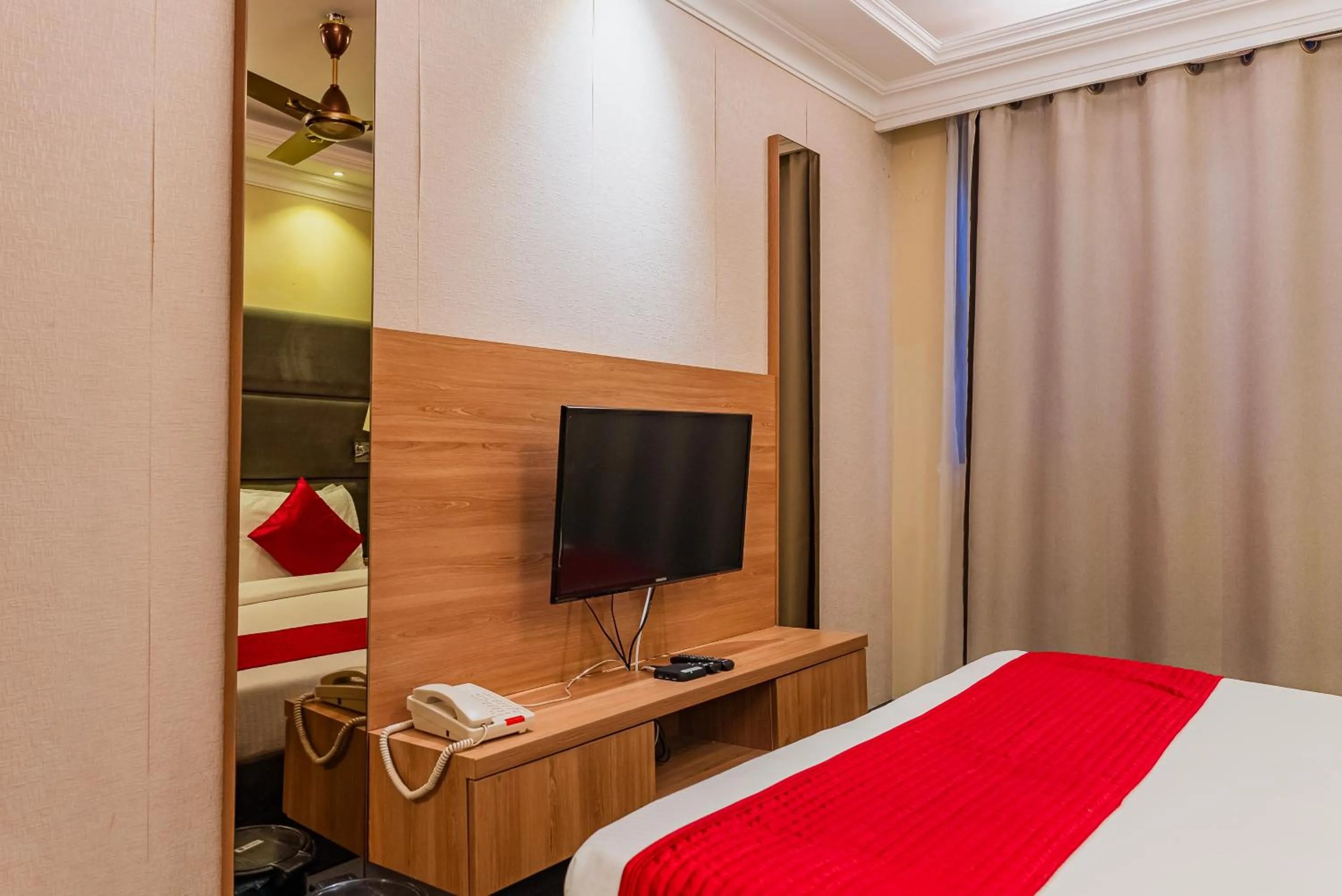 Bed in Coral Grand Beach & Spa