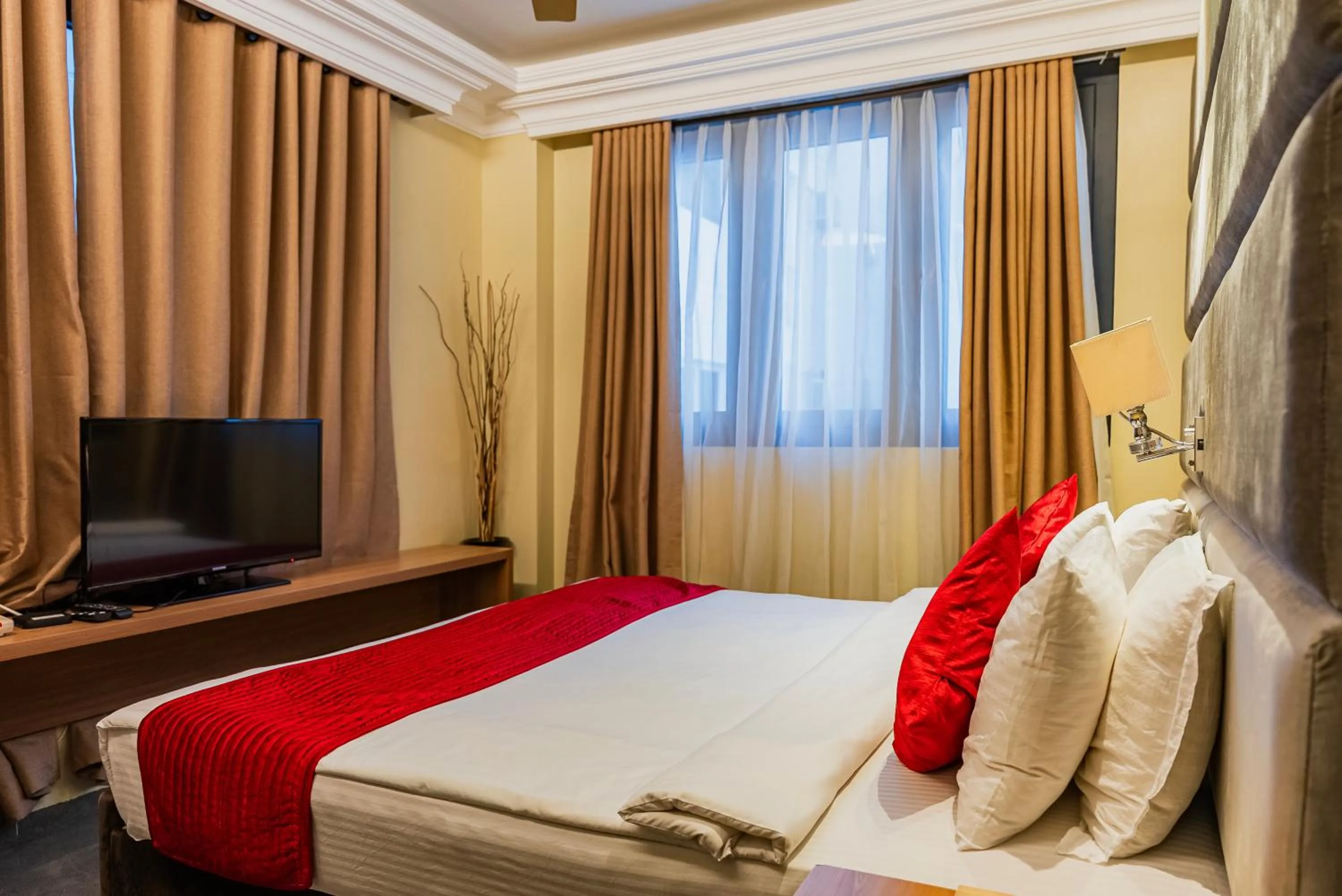 Bed in Coral Grand Beach & Spa