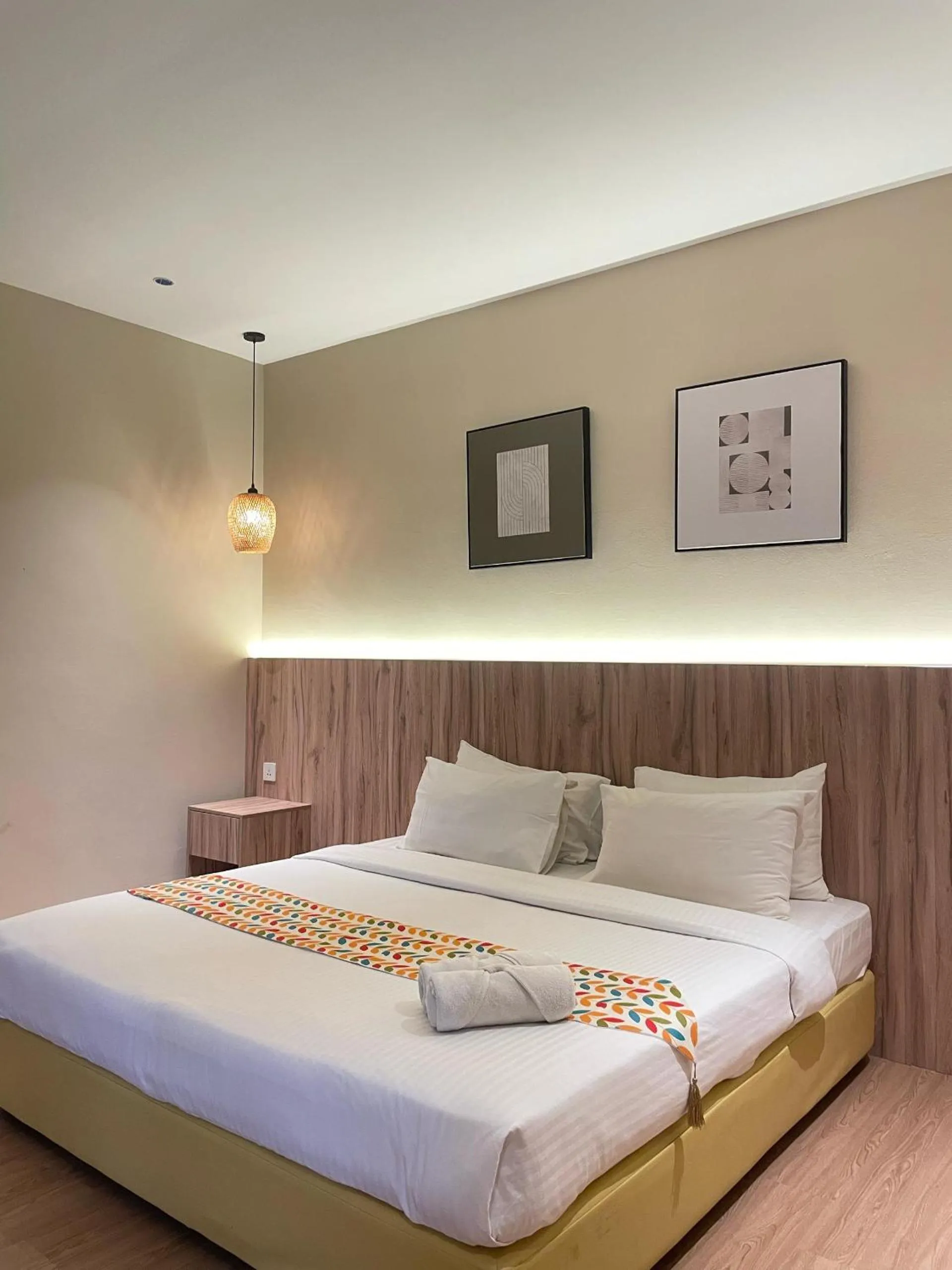 Bed in Rompin Beach Resorts