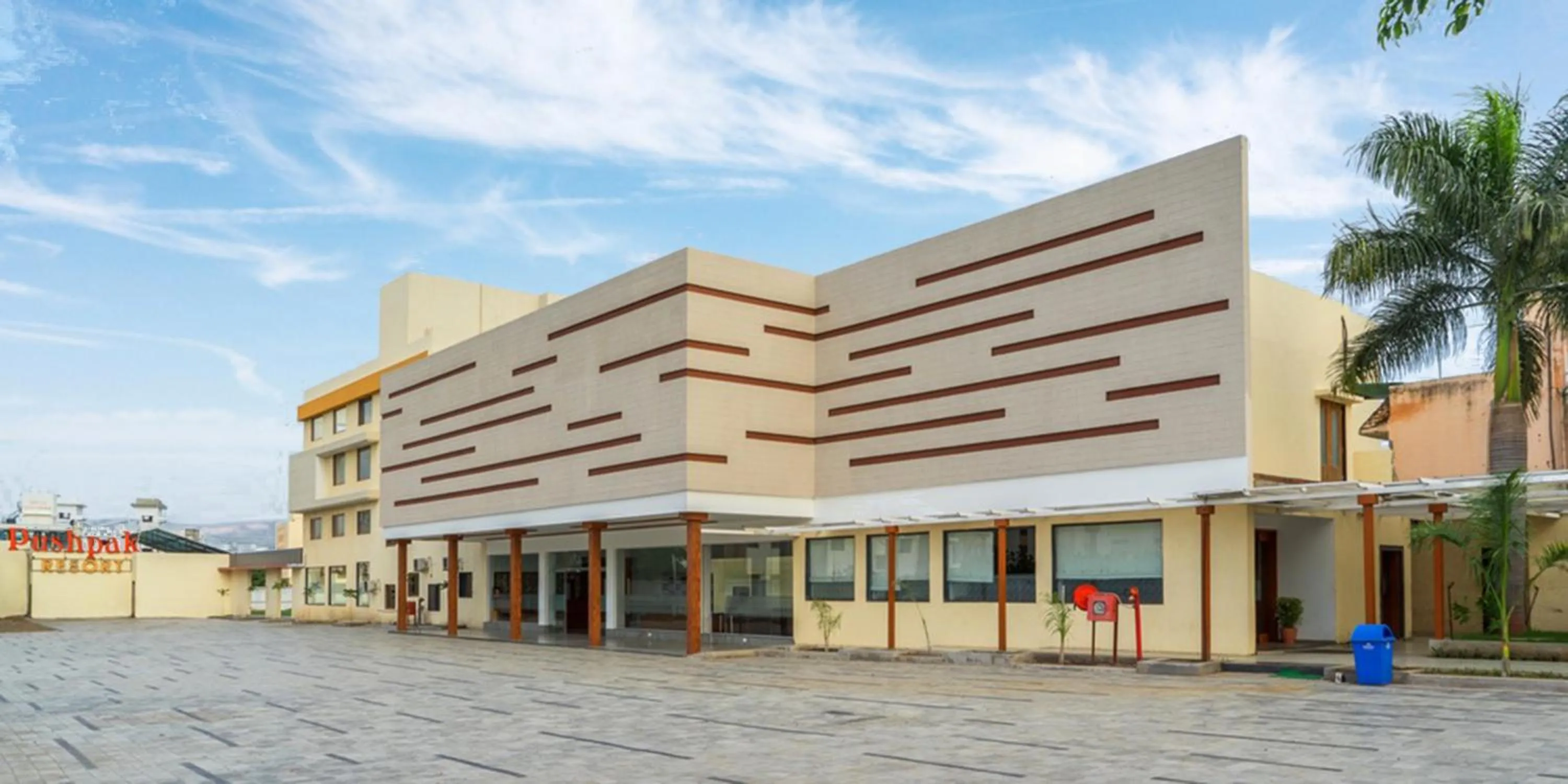 Facade/entrance in Pushpak Resort