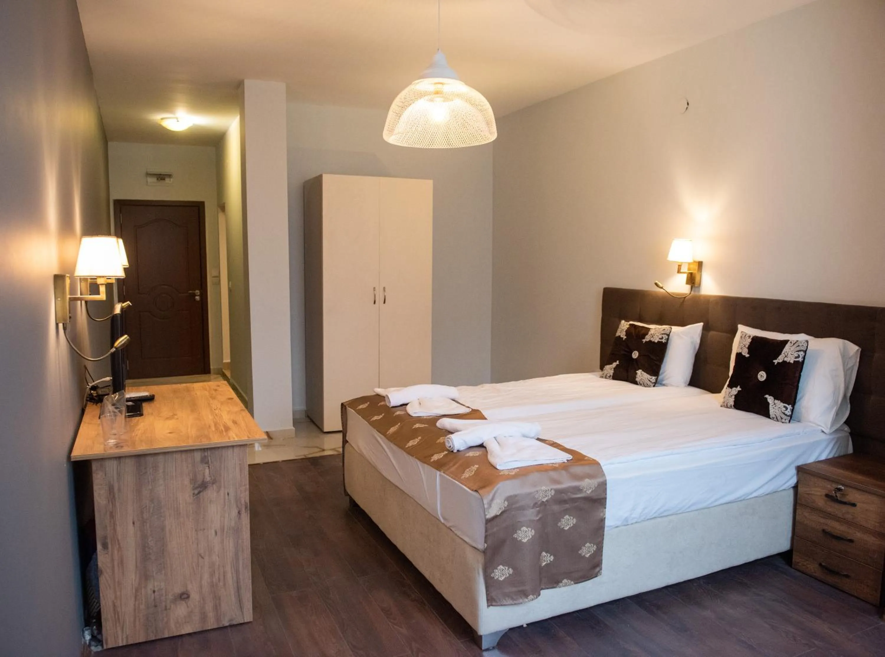 Photo of the whole room, Bed in Hotel Monte Cristo