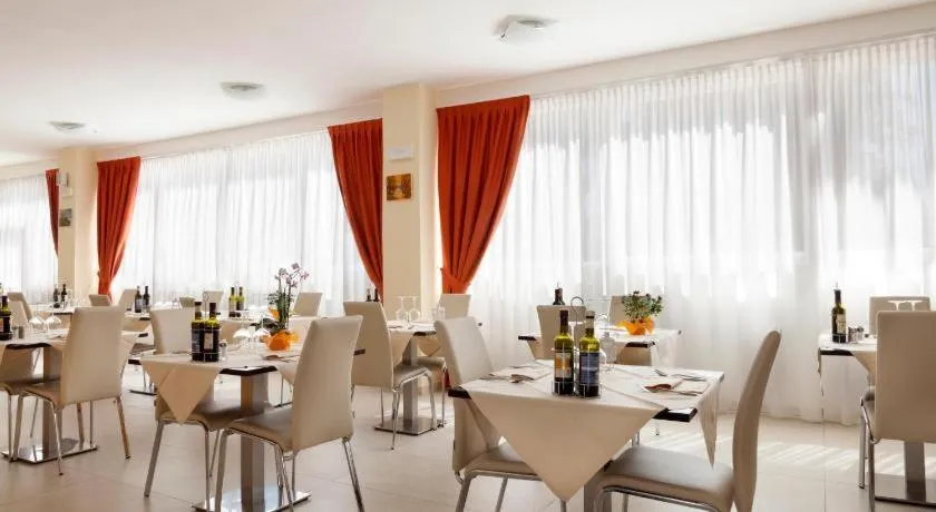 Food and drinks in Hotel Bella Lazise