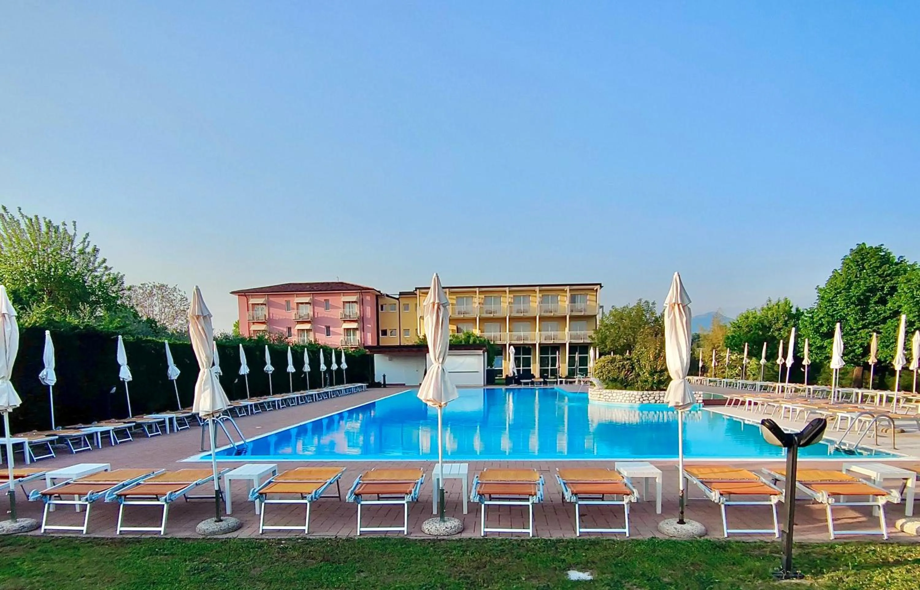 Property building in Hotel Bella Lazise