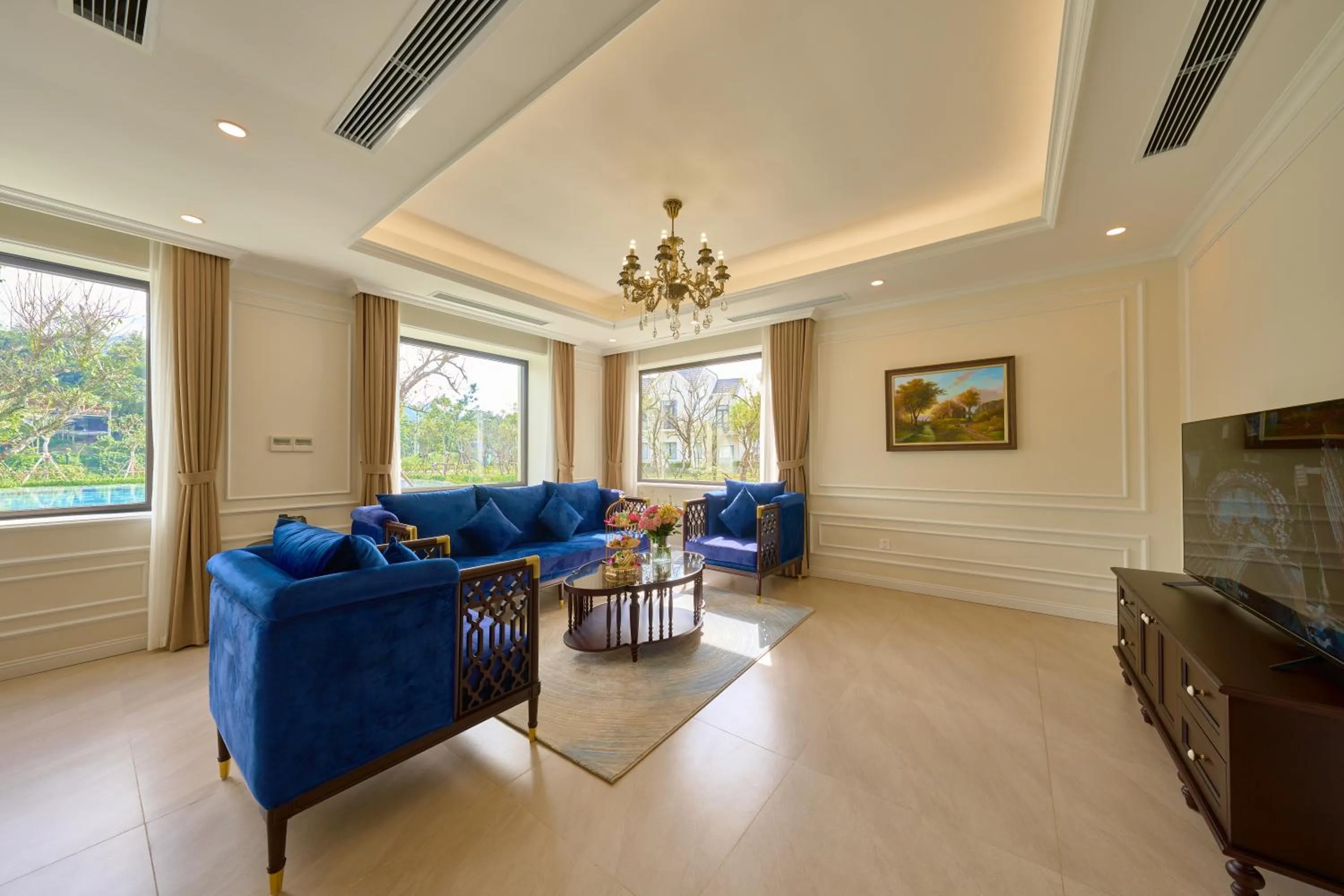 TV and multimedia in Venusgiti Hot Spring Resort & Spa