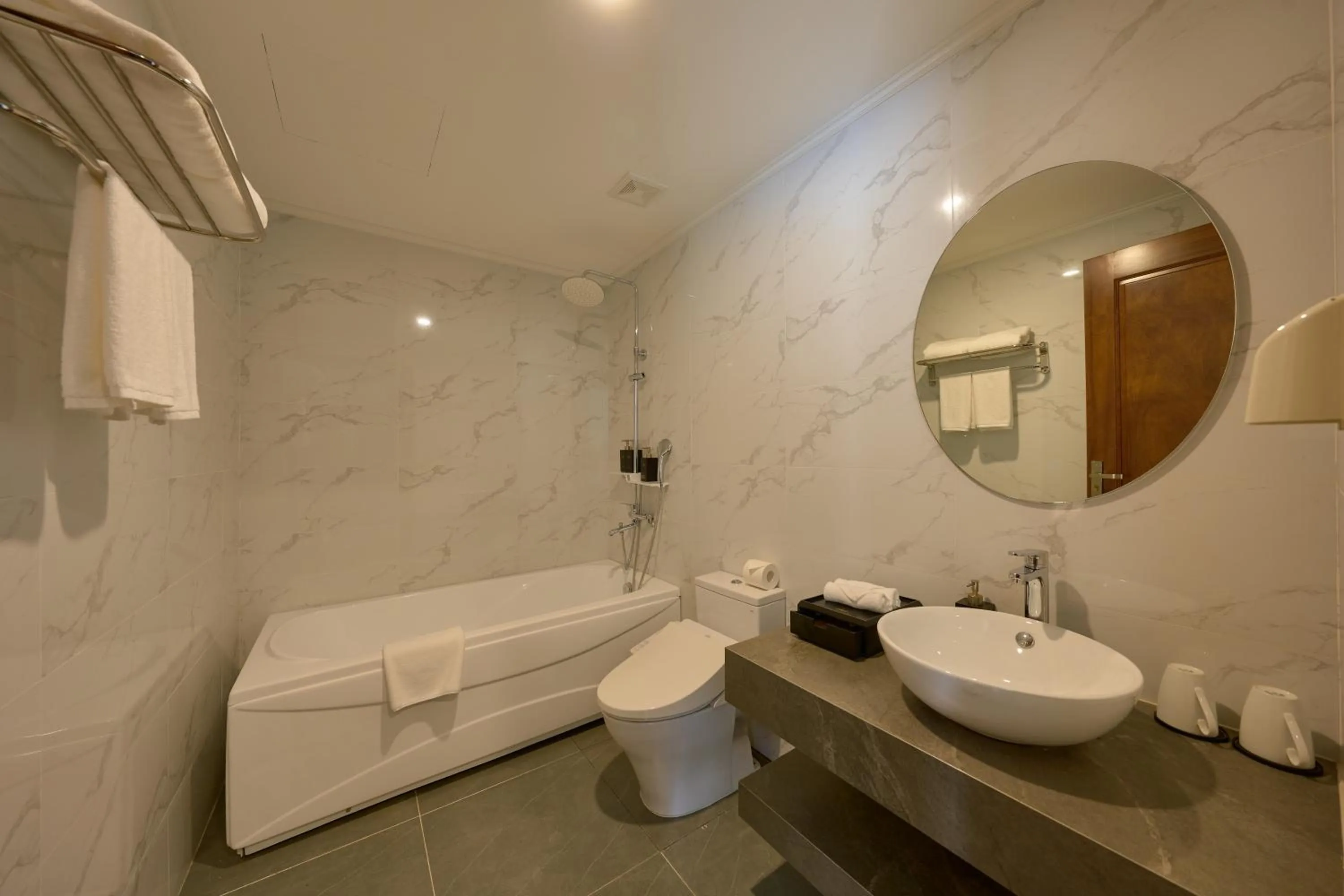 Shower in Venusgiti Hot Spring Resort & Spa