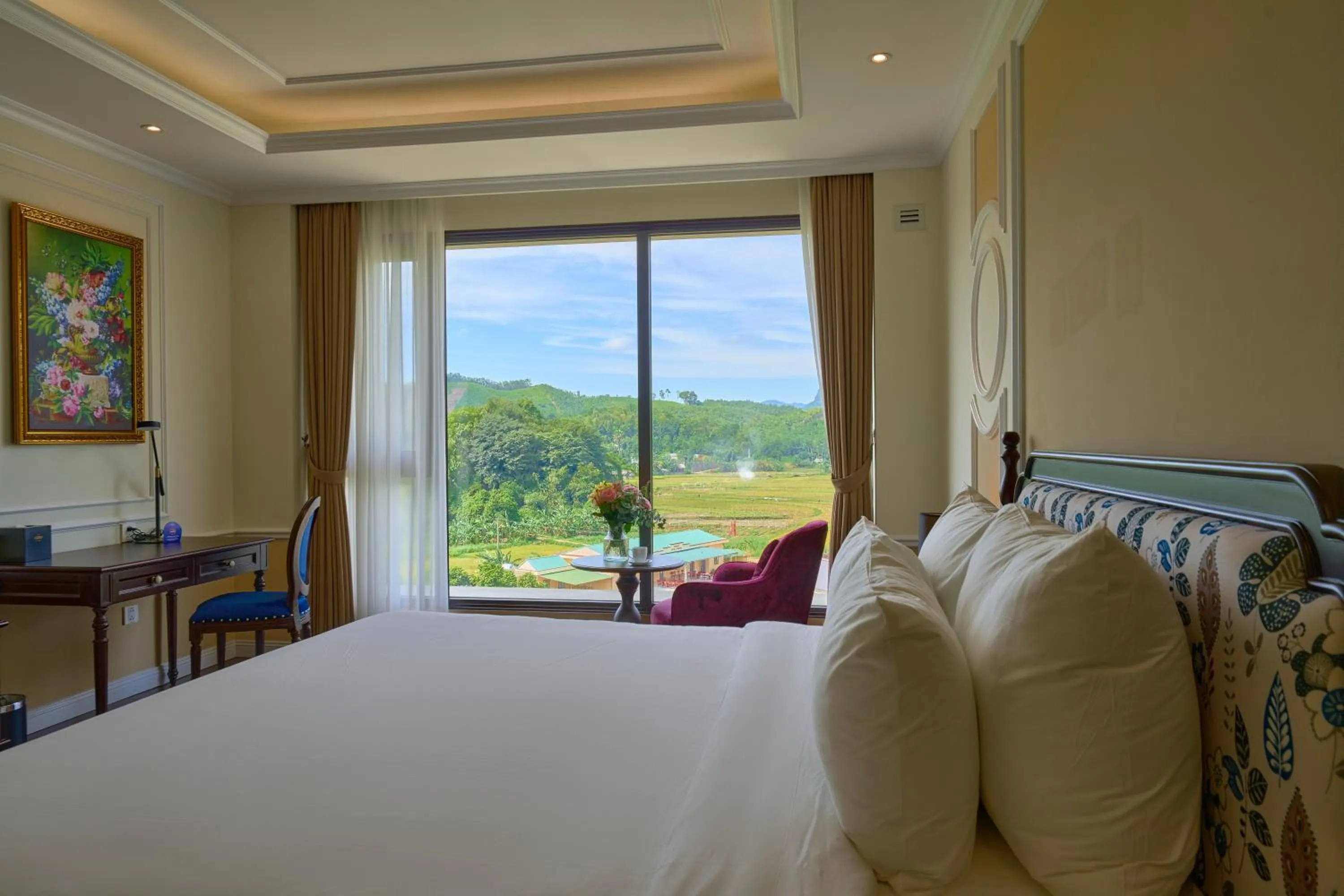 Bed in Venusgiti Hot Spring Resort & Spa