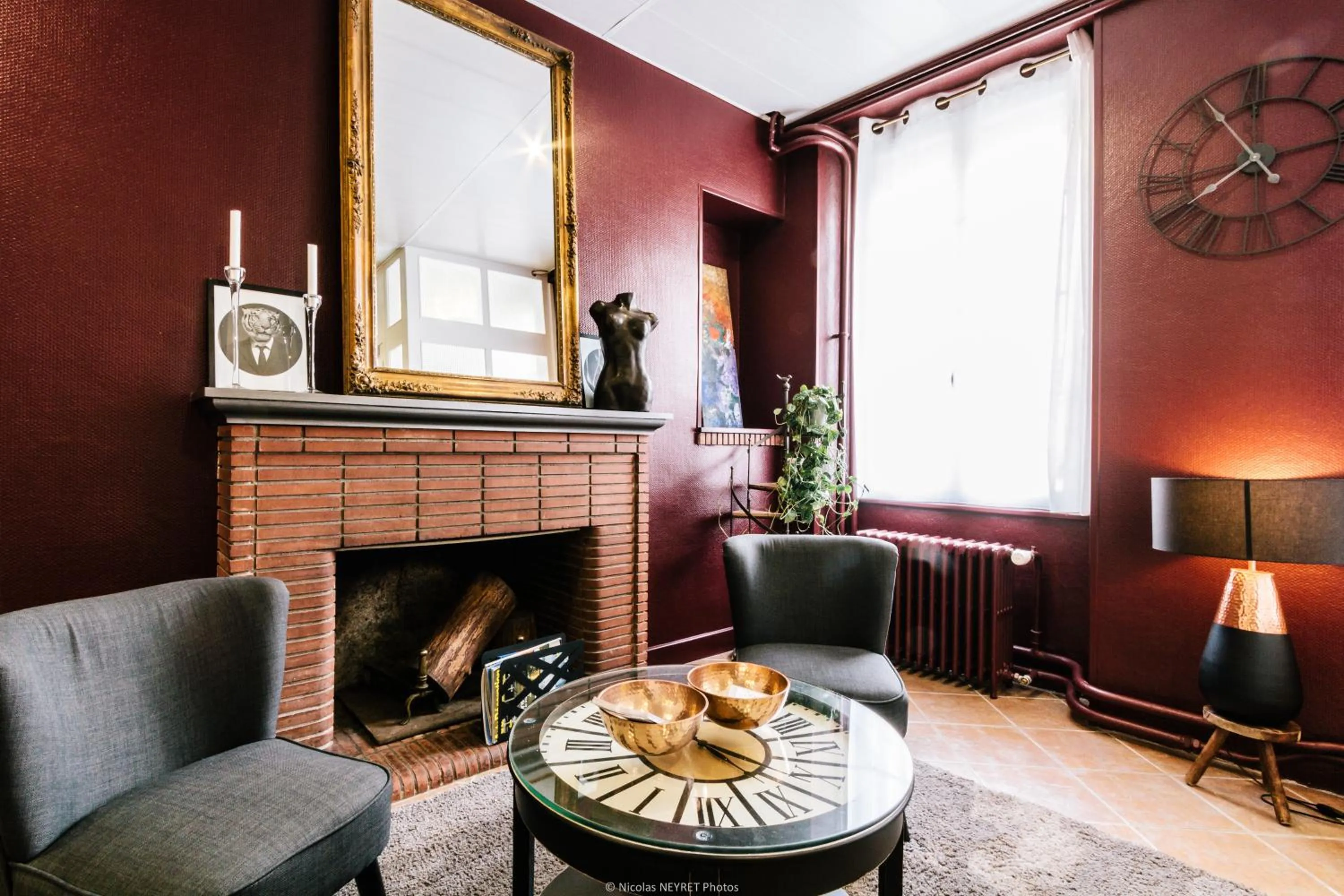 Property building in Hotel Le Central