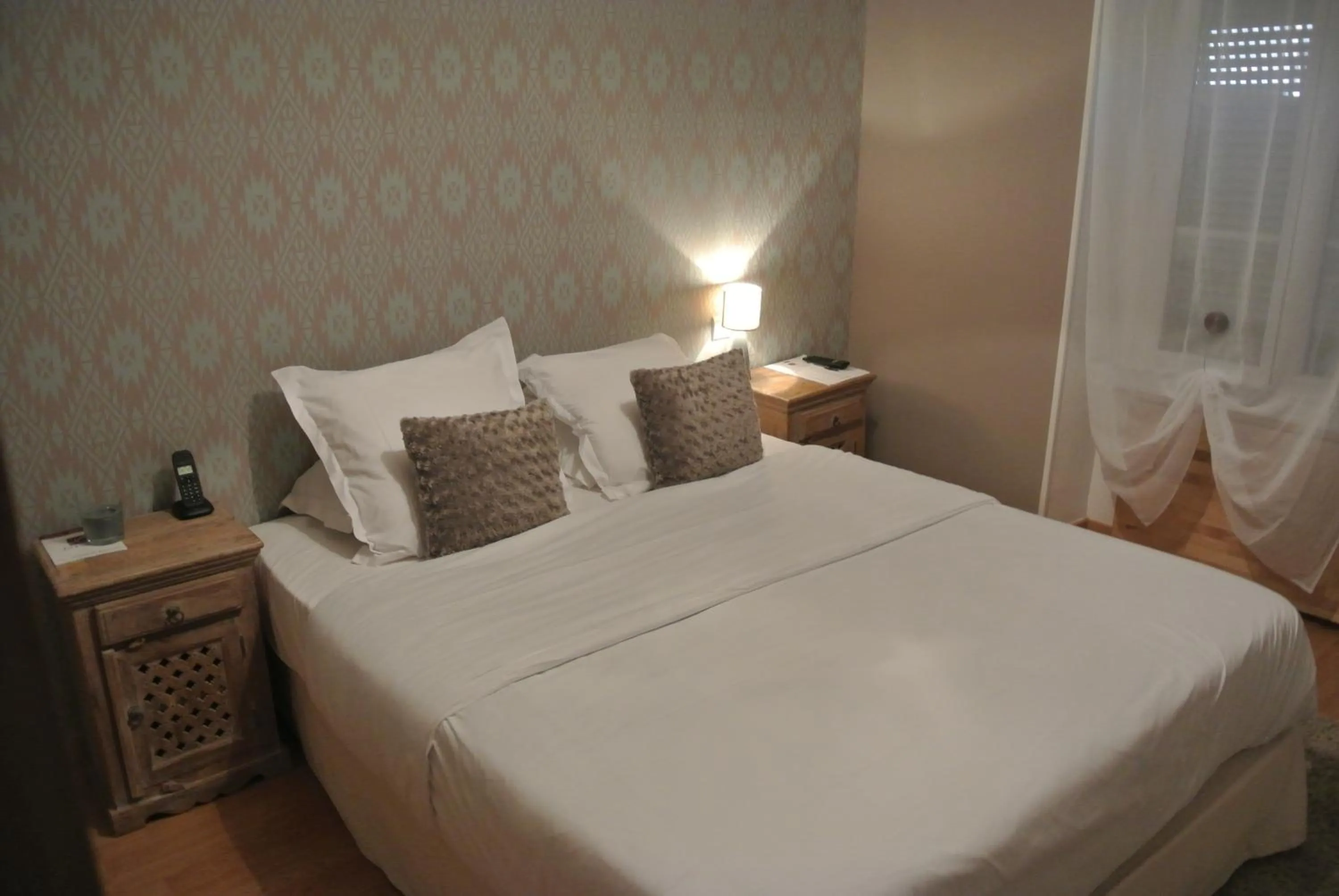 Bed in Hotel Le Central