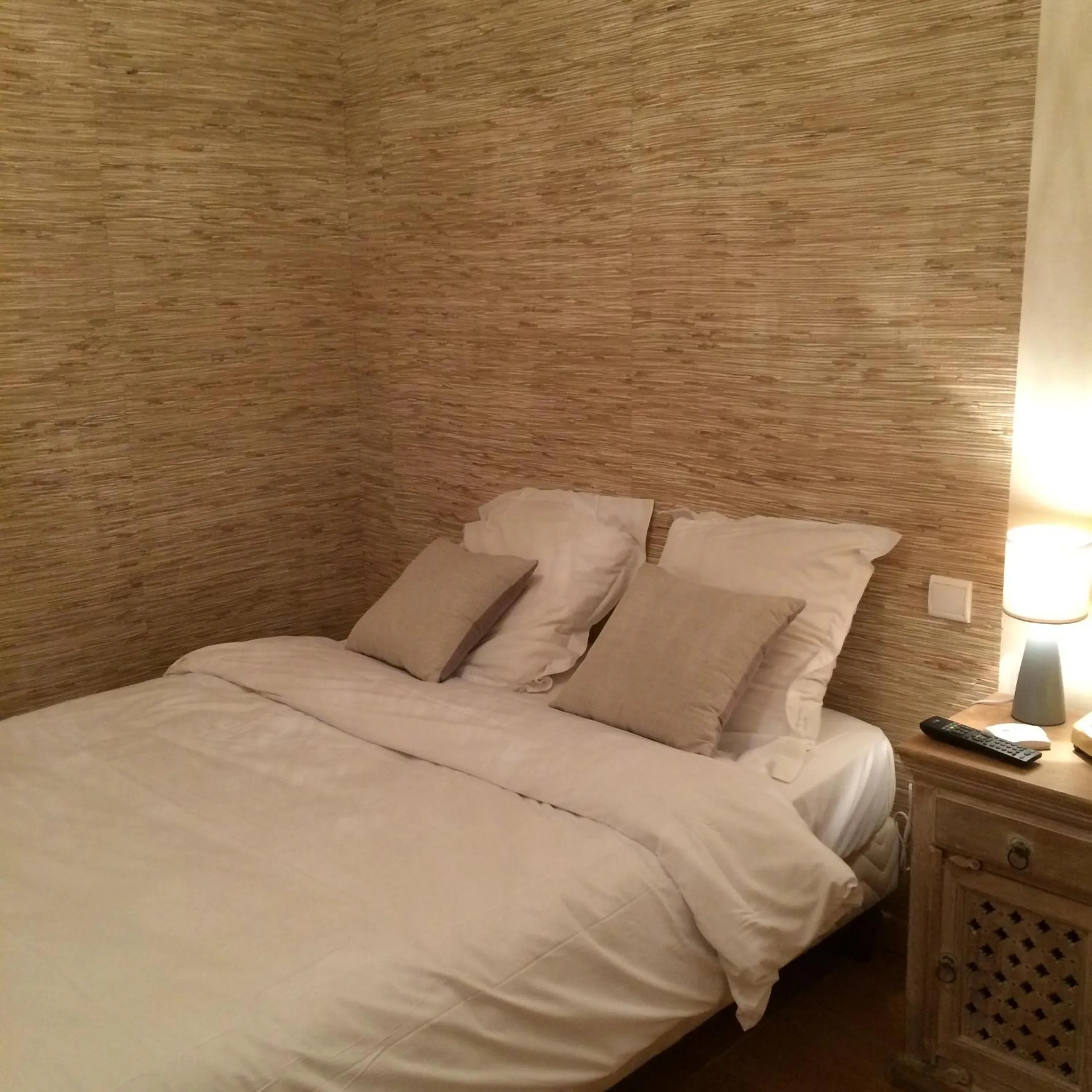 Bed in Hotel Le Central