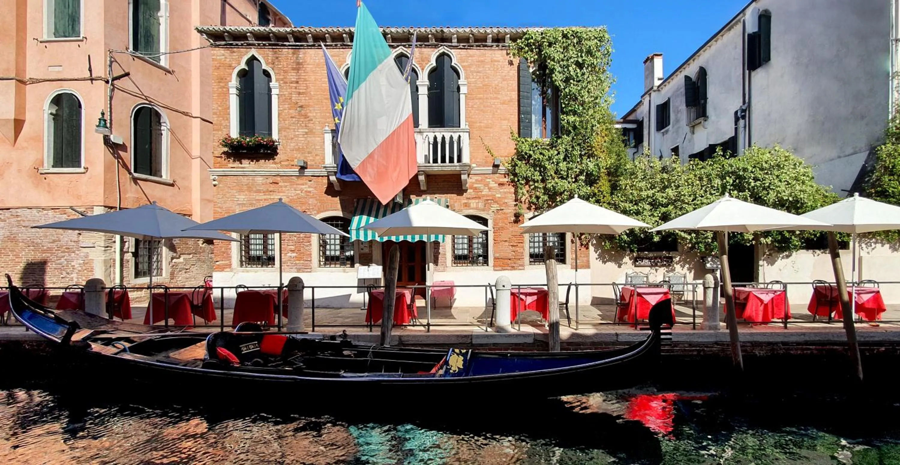 Property building in Messner Palace