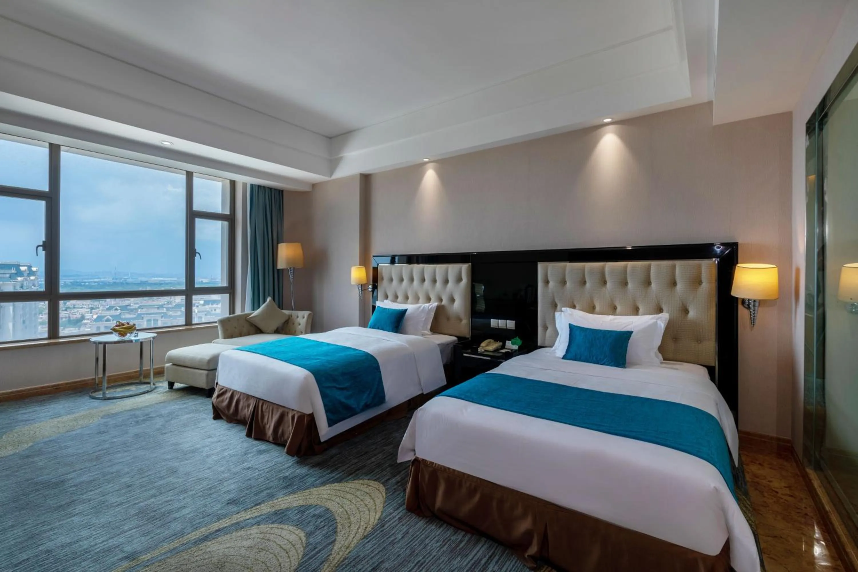 Bed in Elong Me Hotel